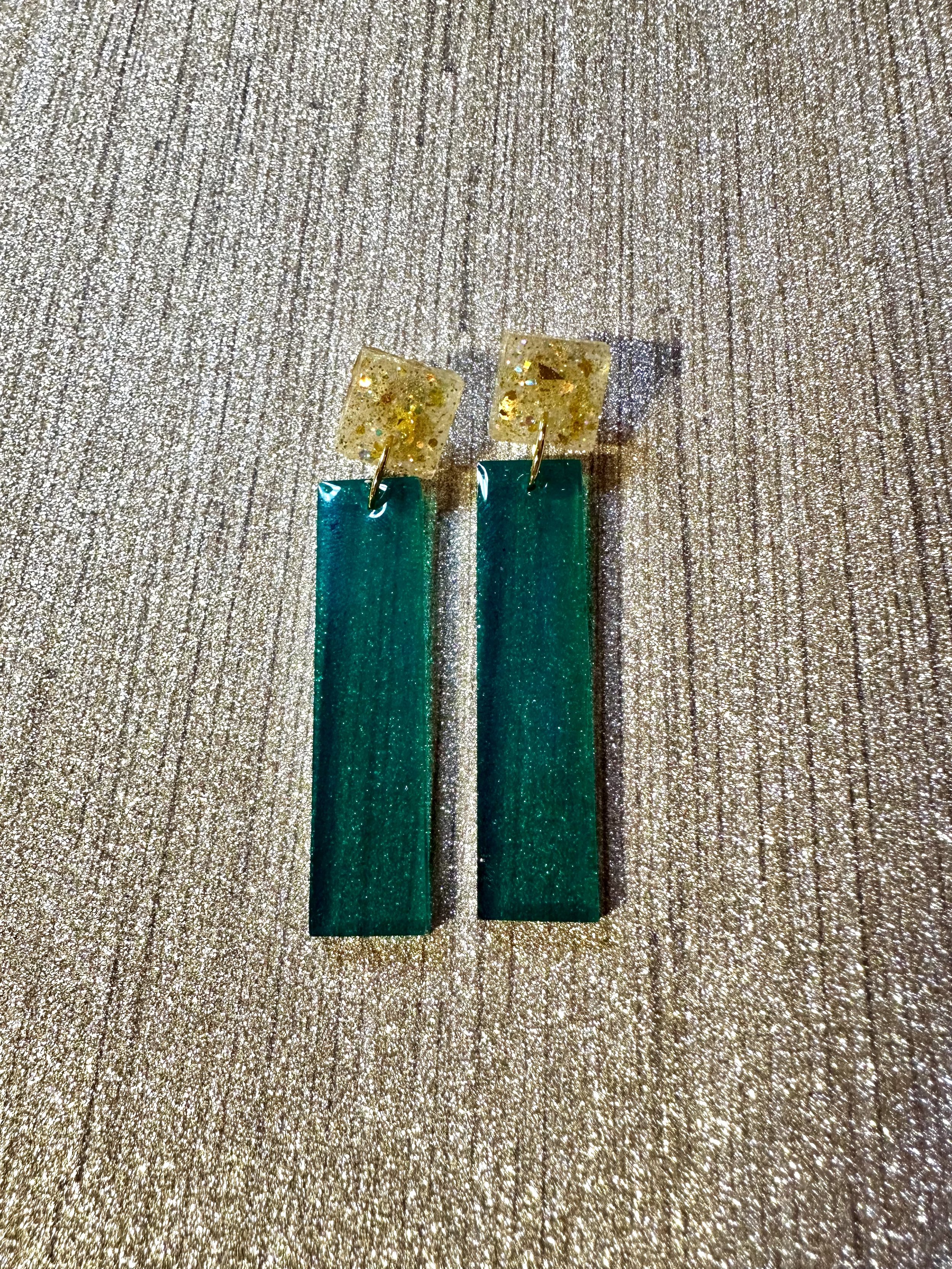 aurora clear dropped studded earrings.jpeg