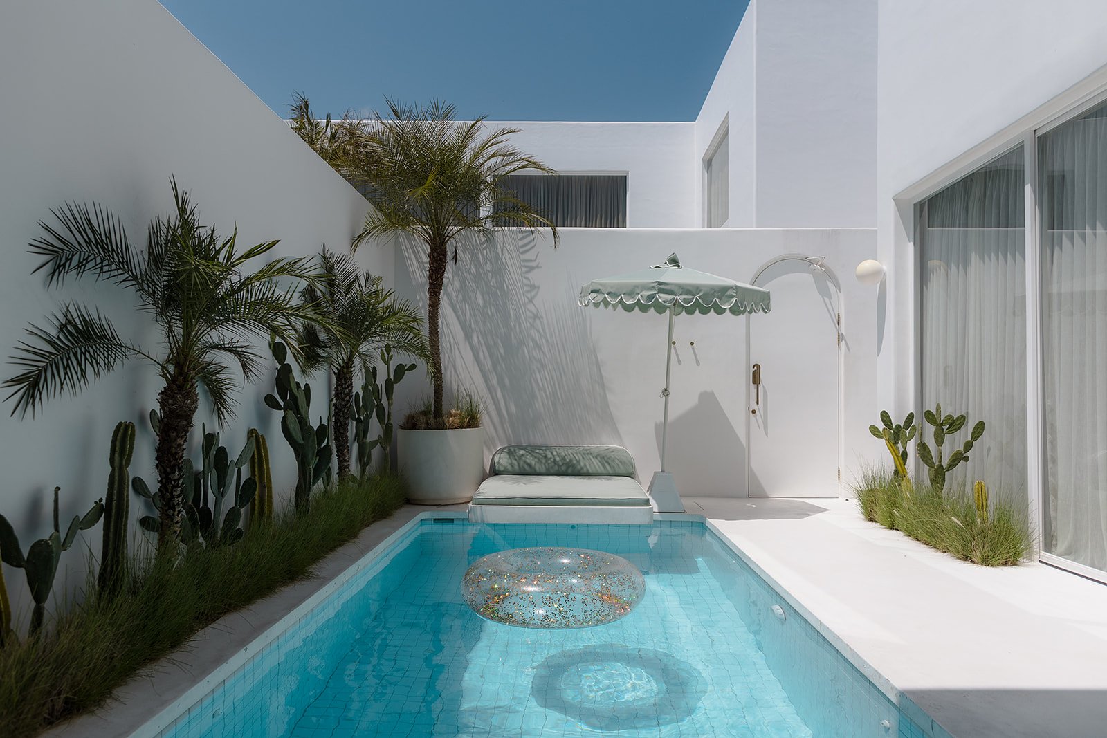 2BD_Green Overwater Sunlounger.jpg