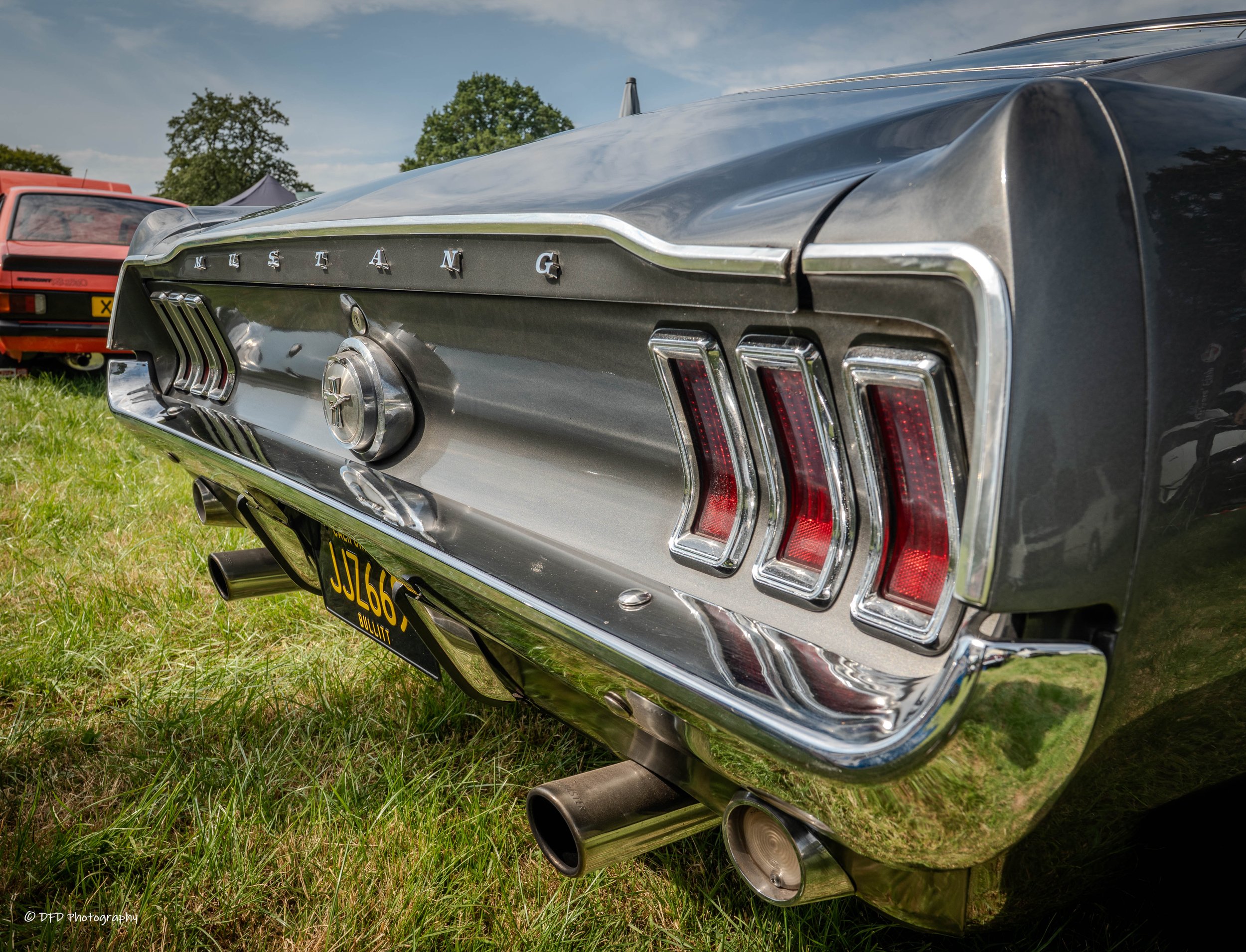 Ford Mustang-3.jpg