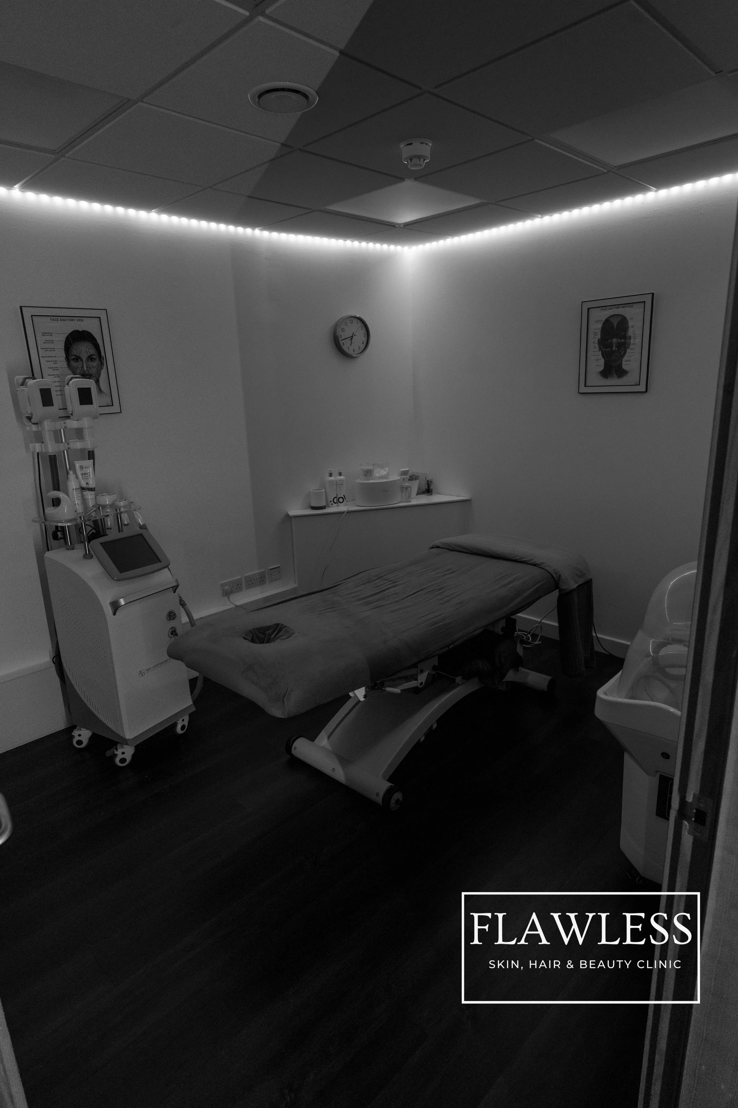 Flawless Salon Photos-9.jpg