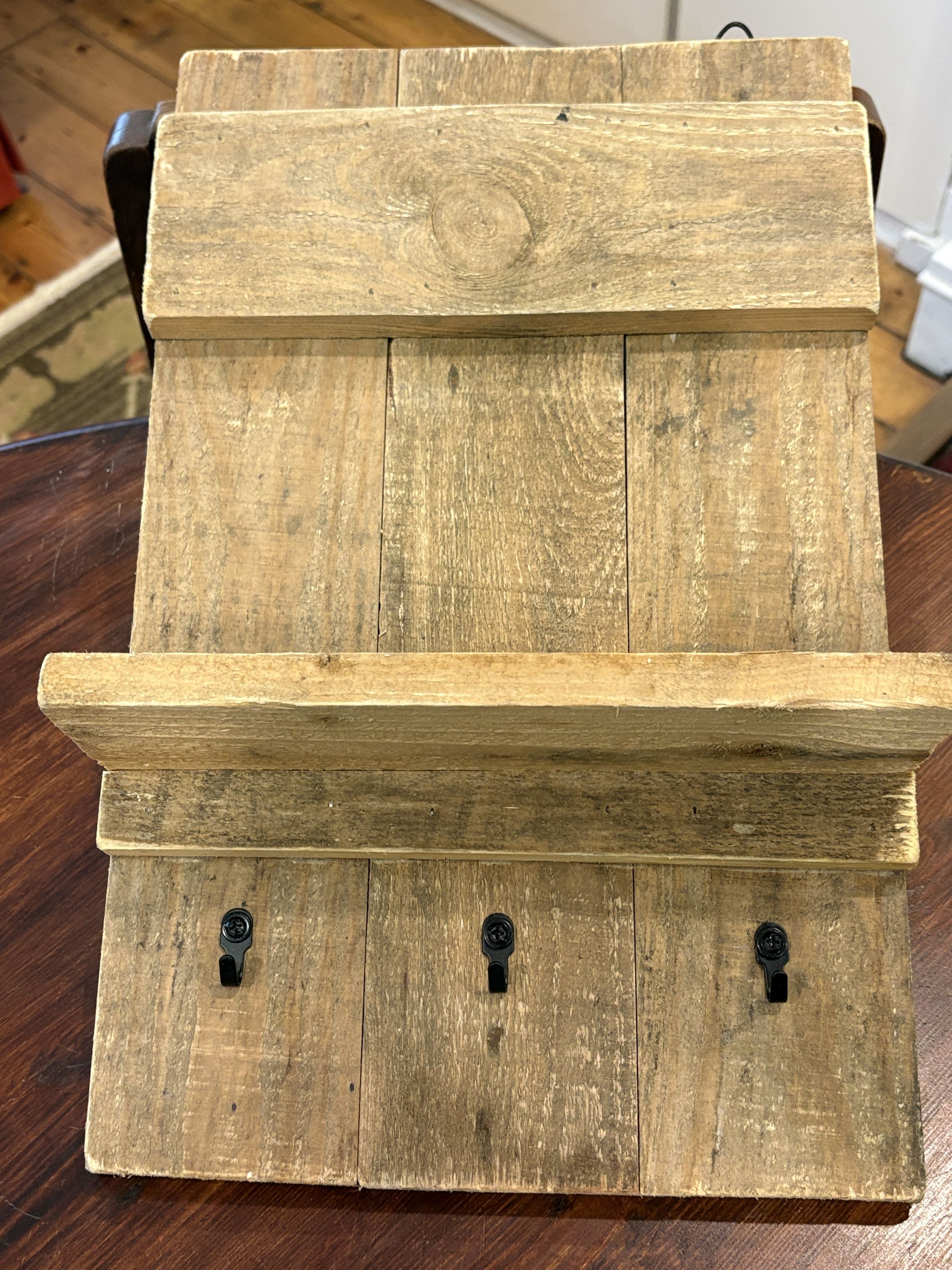 Recycled Pallet Wood Shelf and Hooks