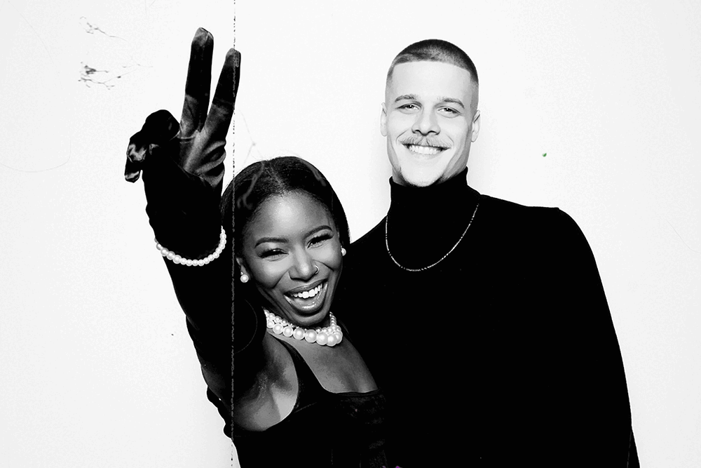 toronto glam photo booth rental