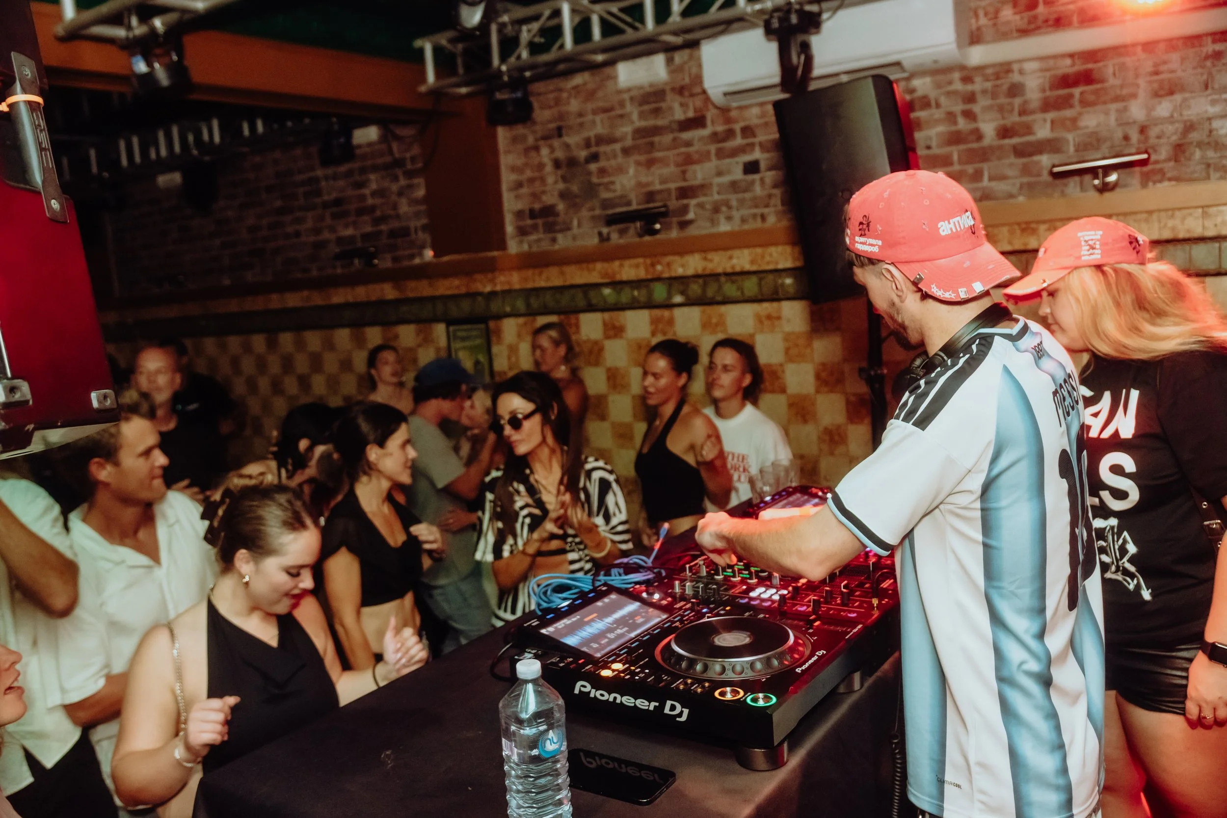 Bad Behaviour Ft. Eggs Benny & Eva Charley (279).jpg