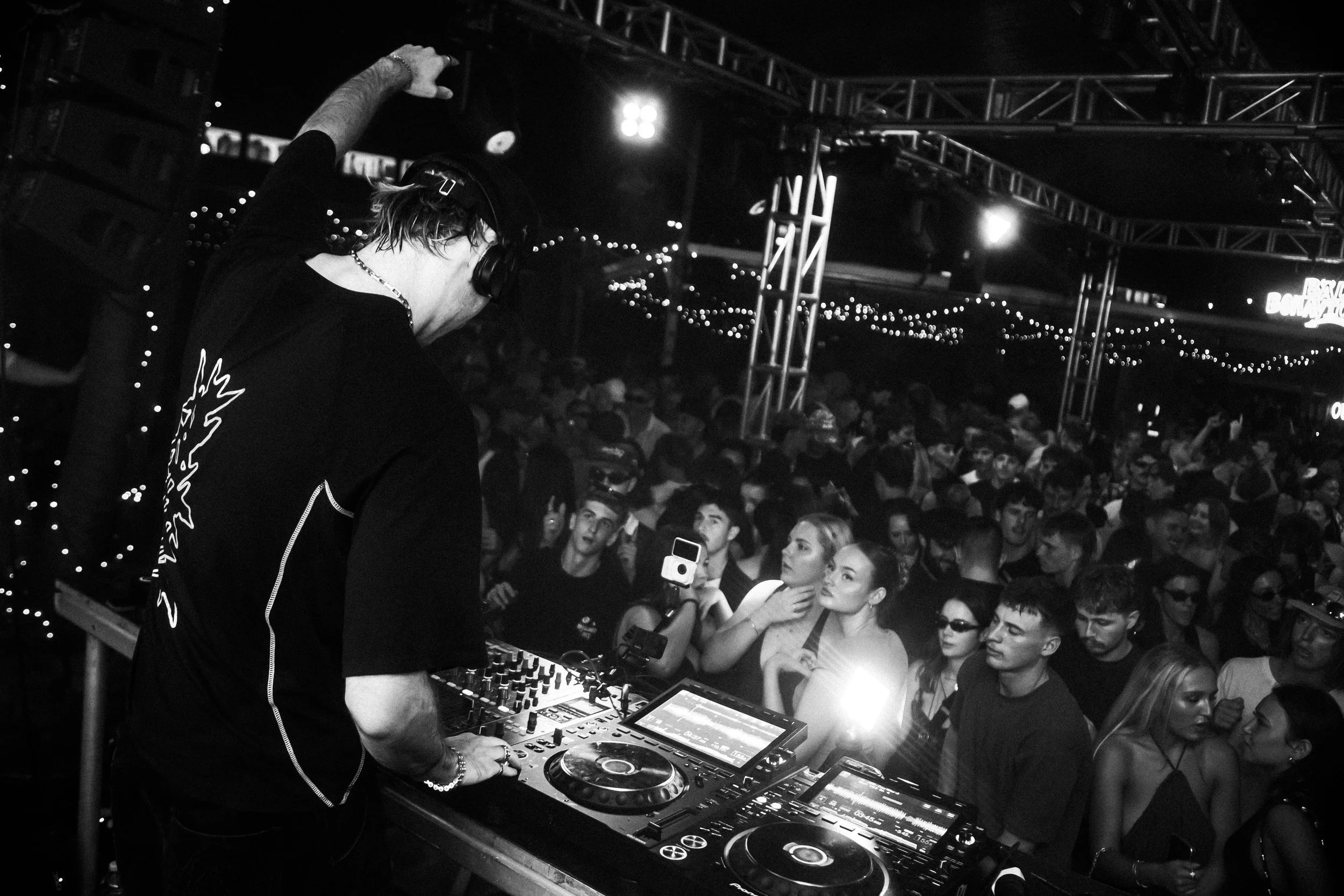 Bad Behaviour Ft. Eggs Benny & Eva Charley (187).jpg