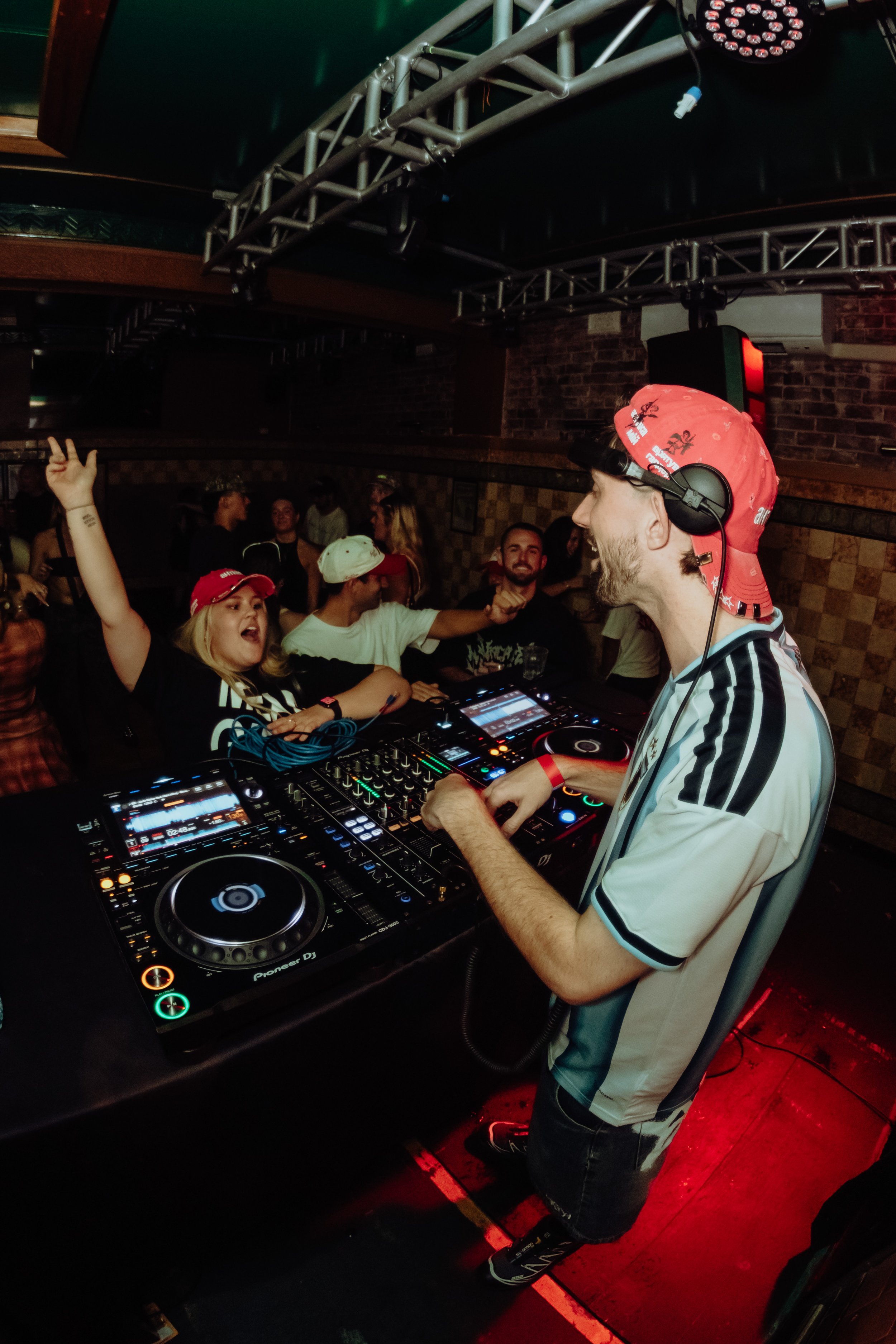 Bad Behaviour Ft. Eggs Benny & Eva Charley (242).jpg