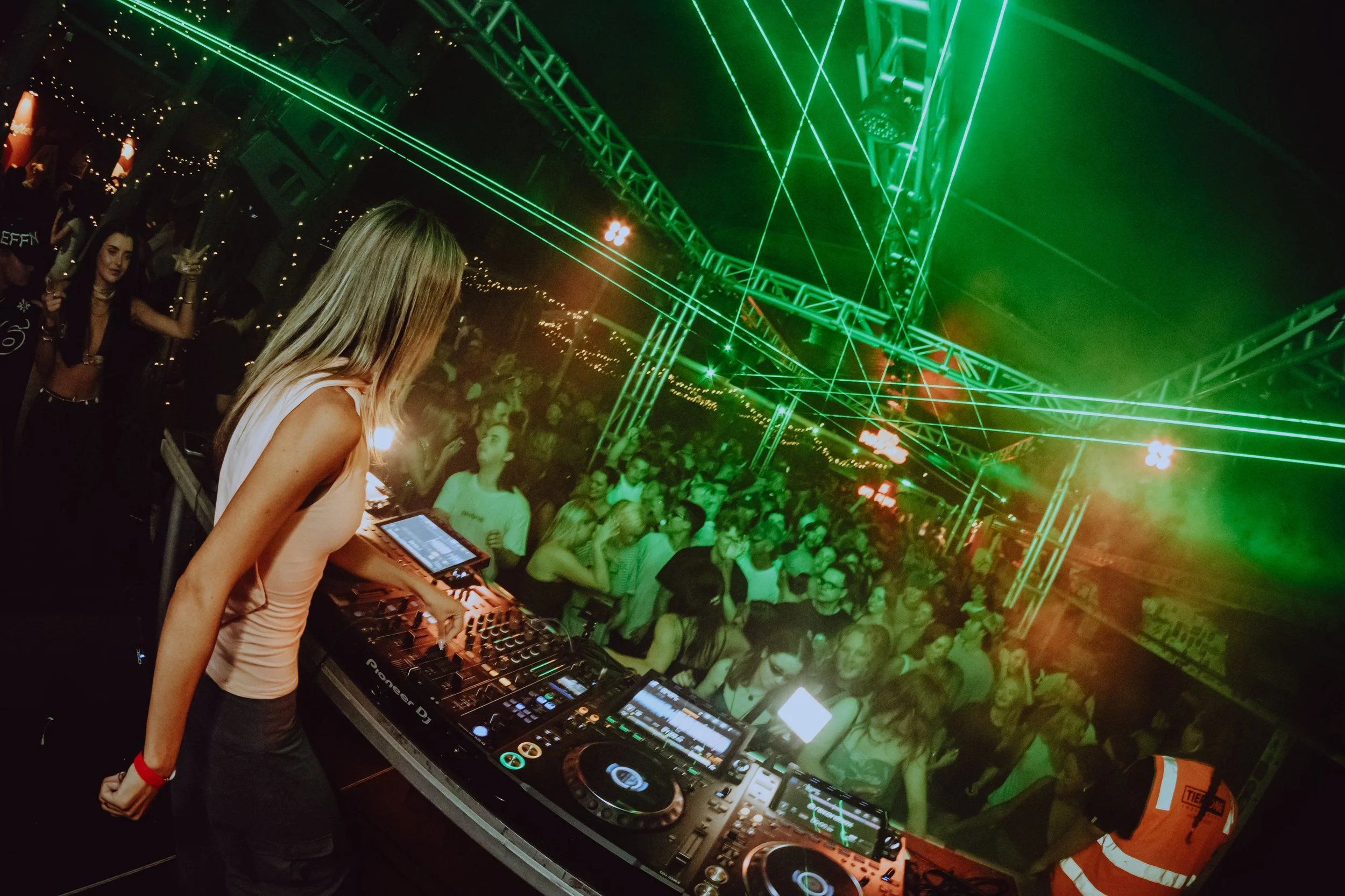 Bad Behaviour Ft. Eggs Benny & Eva Charley (256).jpg