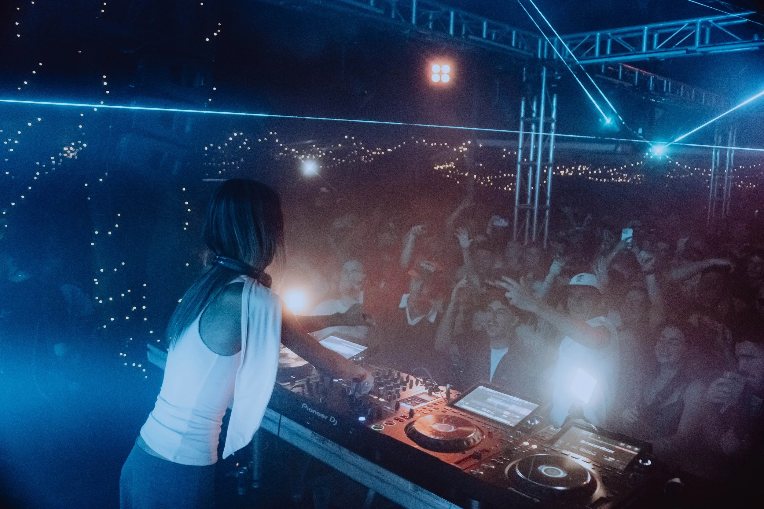 Bad Behaviour Ft. Eggs Benny & Eva Charley (214).jpg