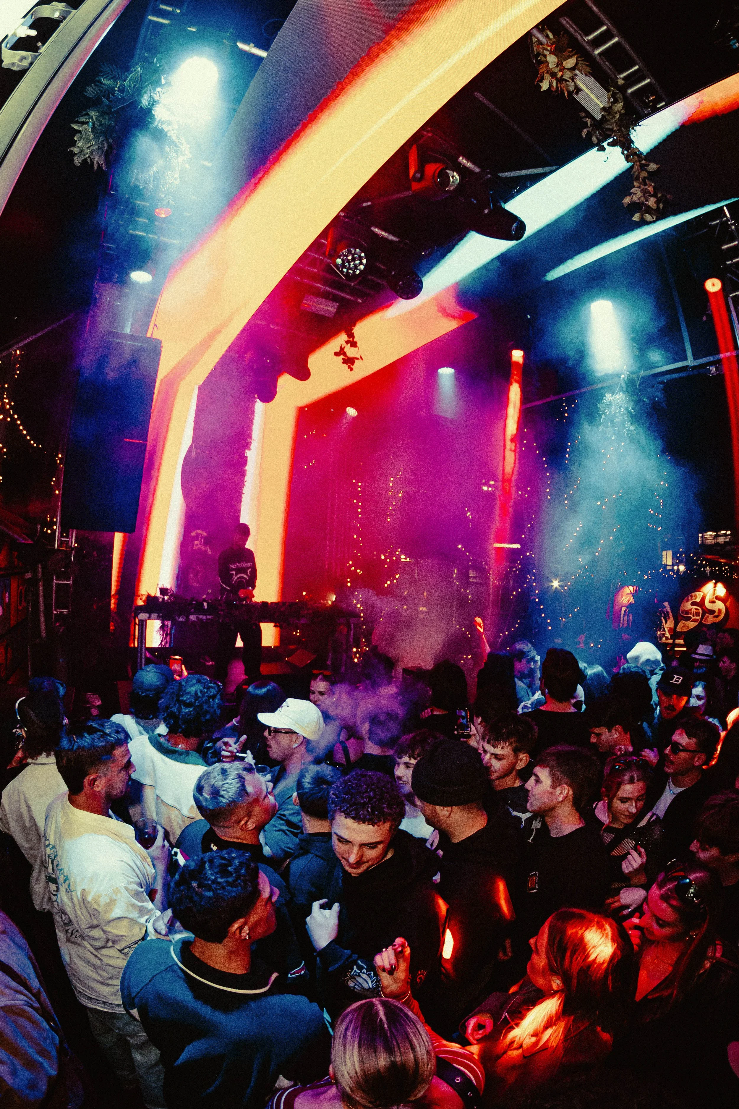 #12 Under The Palms - Winter Party-0711.jpg