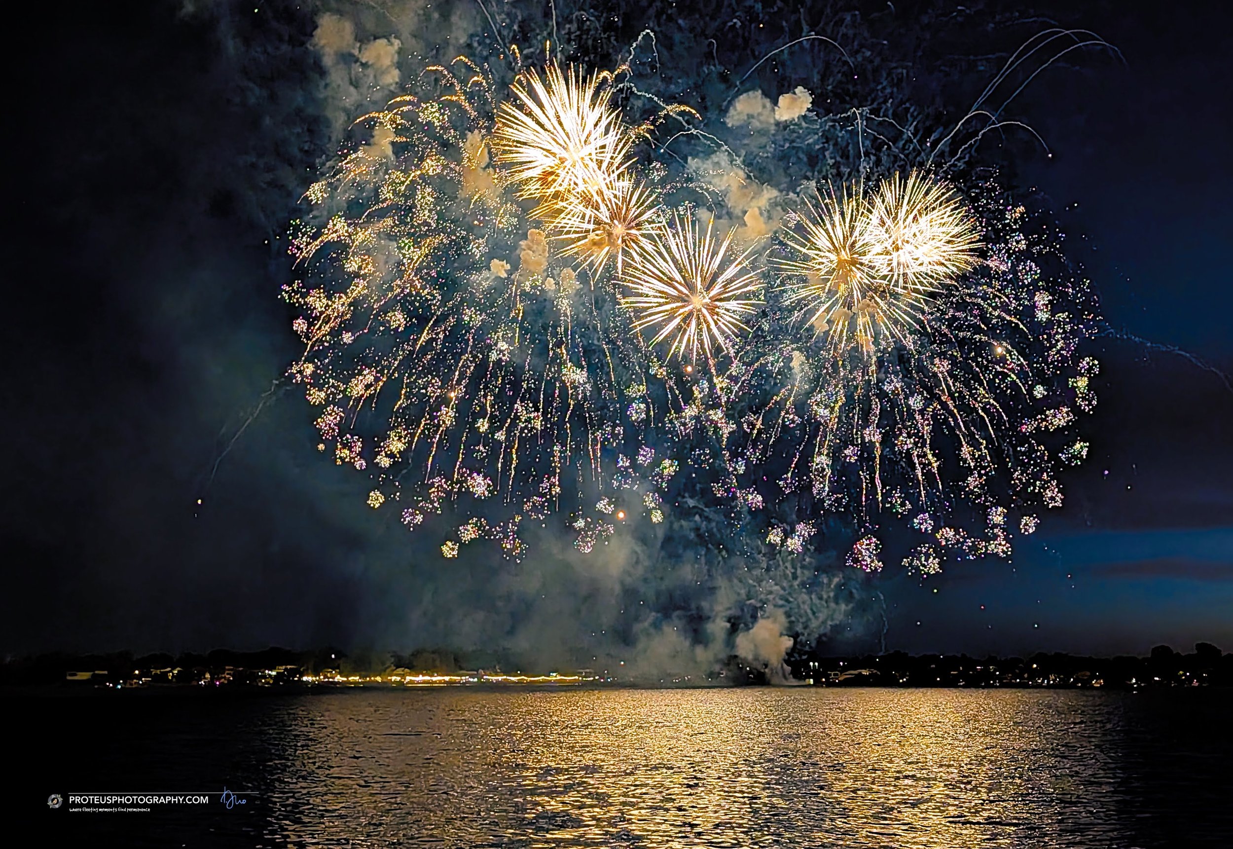 fireworks at Salter Point Dec 2025