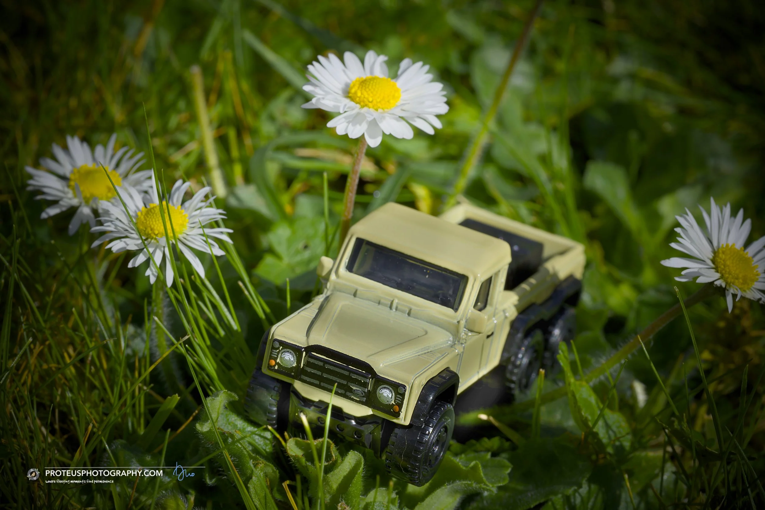 landrover defender 6 wheeler