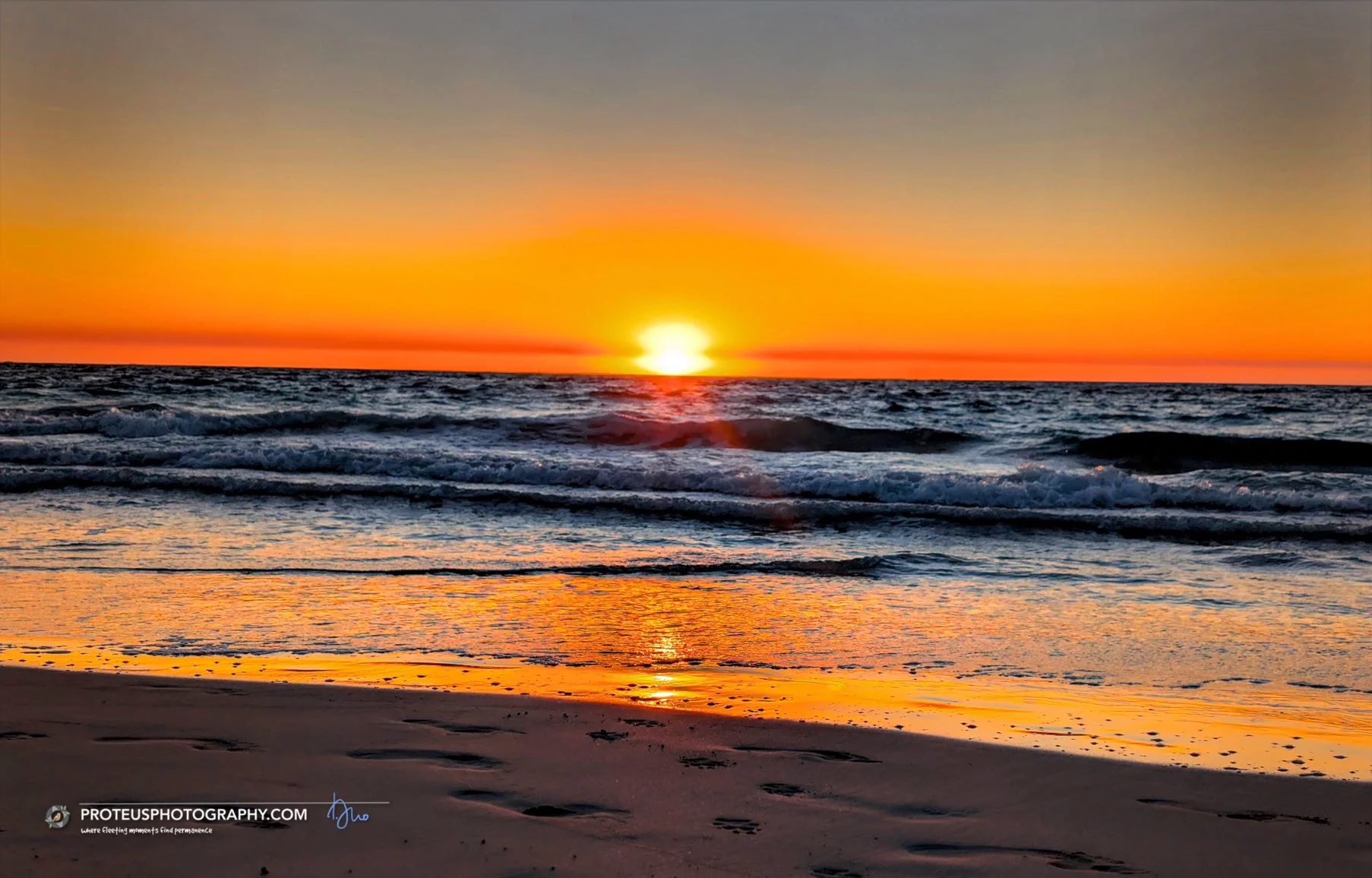 sunset at cottlesloe