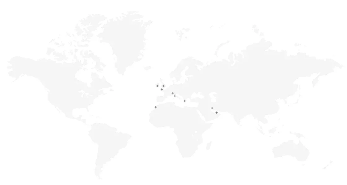 A world map highlighting locations of notable body of water, the Middle East and the Arabian Peninsula.