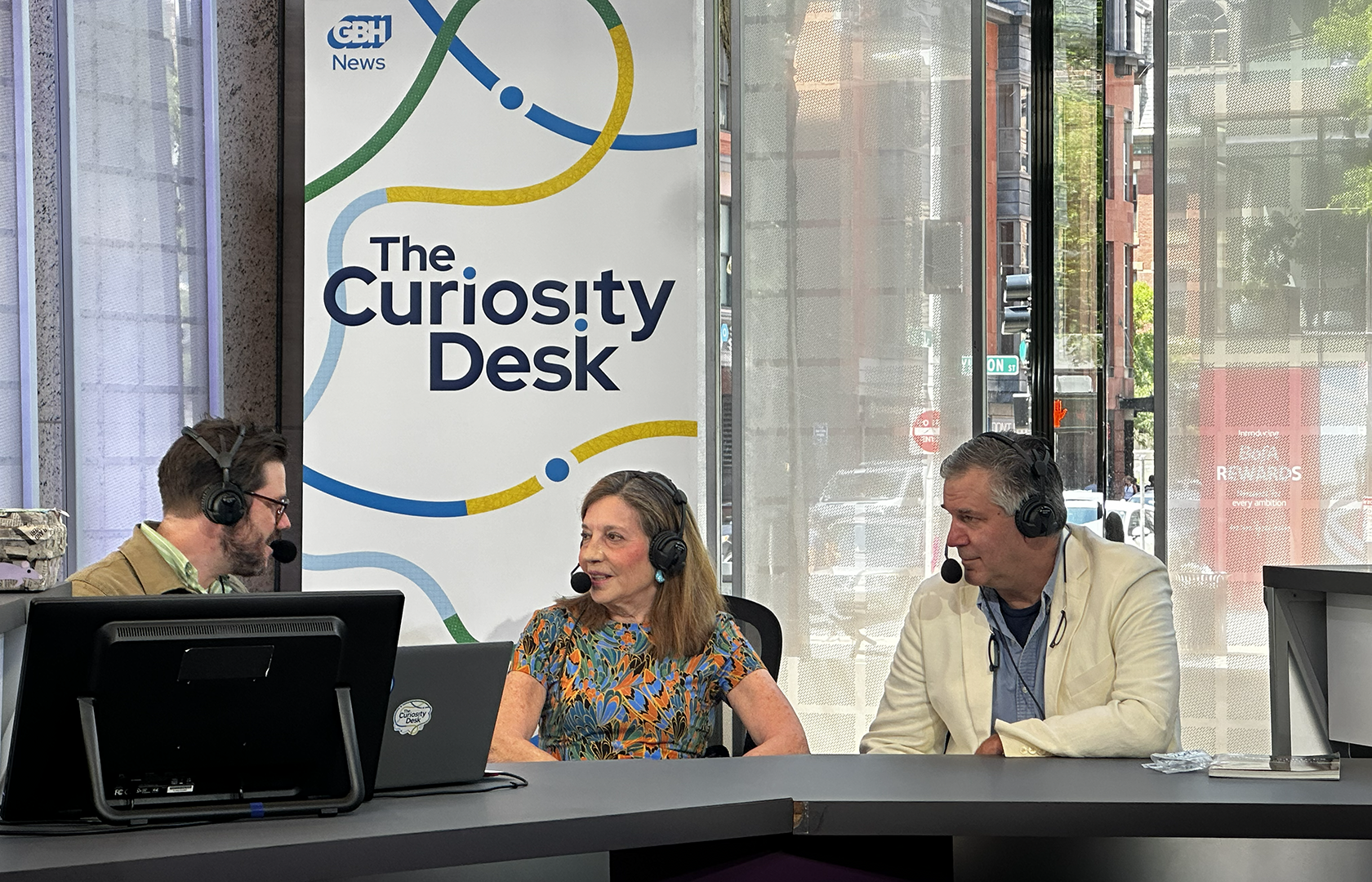 Discussion: Celebrating 30 Years of Antiques Roadshow on The Curiosity Desk with host Edgar B. Herwick III, Antiques Road Show Executive Producer Marsha Bemko, and Appraiser Joel Bohy