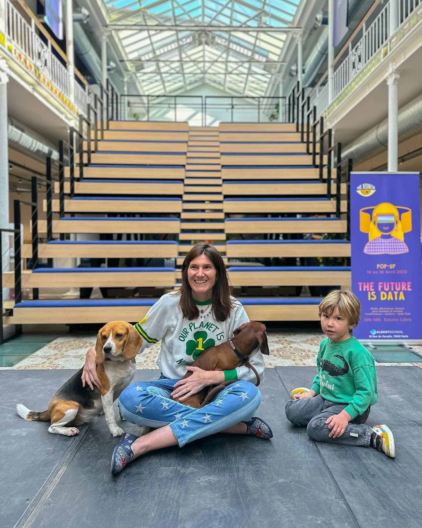 Le pop up est ouvert jusqu&rsquo;&agrave; 19h aujourd&rsquo;hui!! Venez nous voir au 18 rue de Paradis dans la Albert School. On accueille les kids, les chiens et les gens sympas!! 

Notre curation de 13 marques vous attend vous d&eacute;couvrir leur