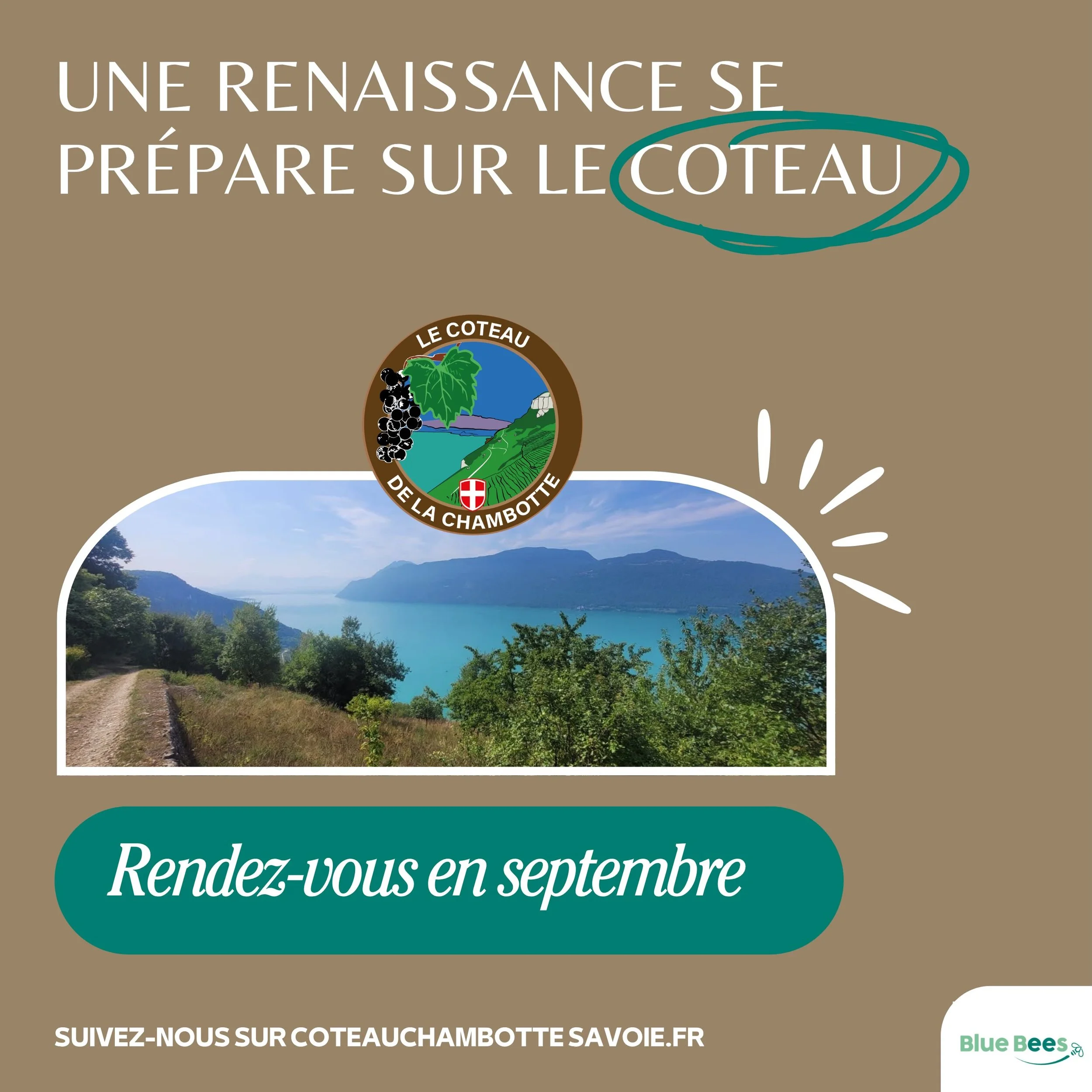Chut... 🤫 Quelque chose de grand se trame sur les hauteurs du Lac du Bourget.
Entre pente escarp&eacute;e et panorama &agrave; couper le souffle, un lieu embl&eacute;matique s&rsquo;appr&ecirc;te &agrave; retrouver sa vocation. Un projet collectif, 