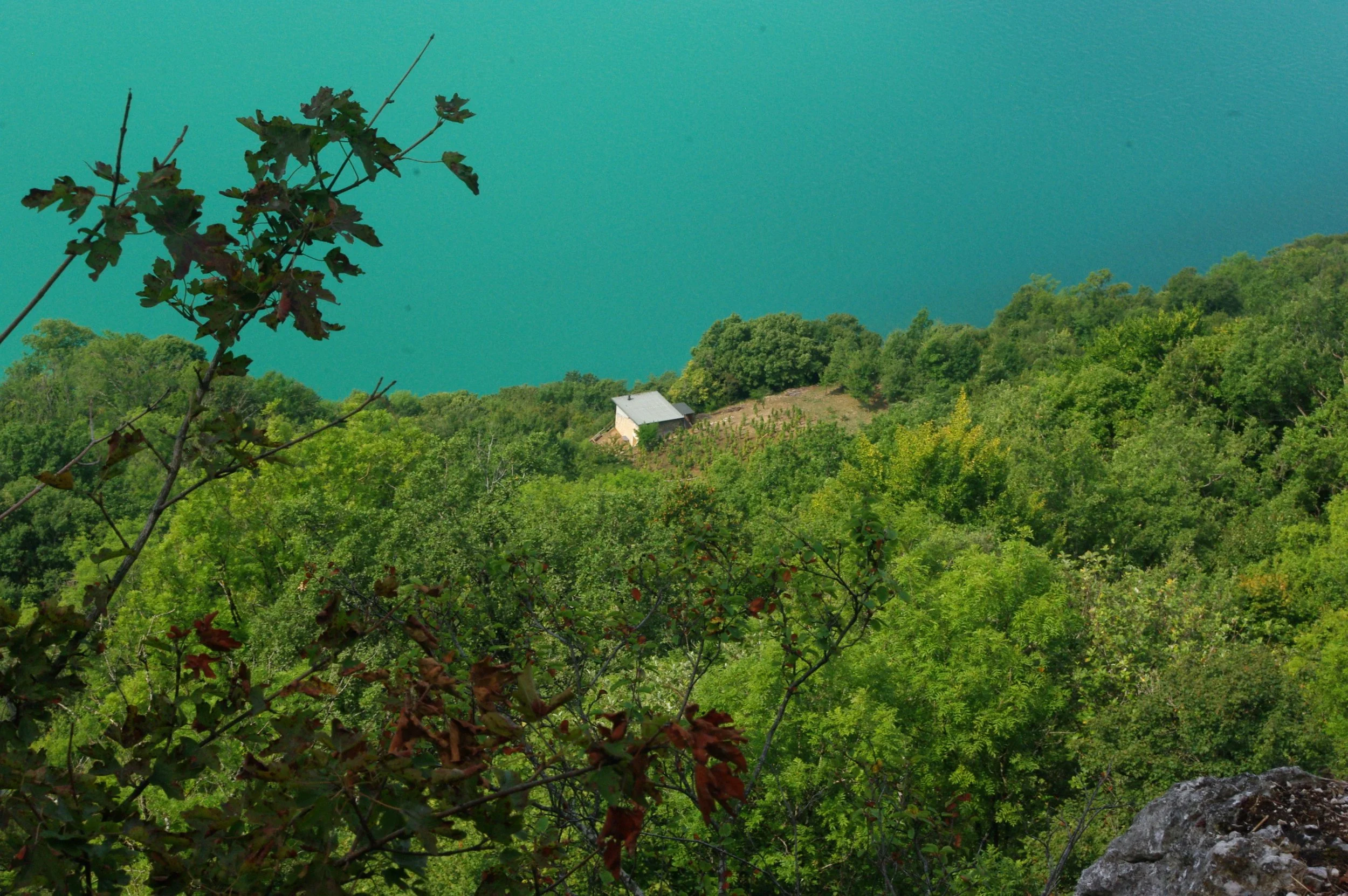 Coteau de la Chambotte, en Savoie, vue sur le Lac du Bourget