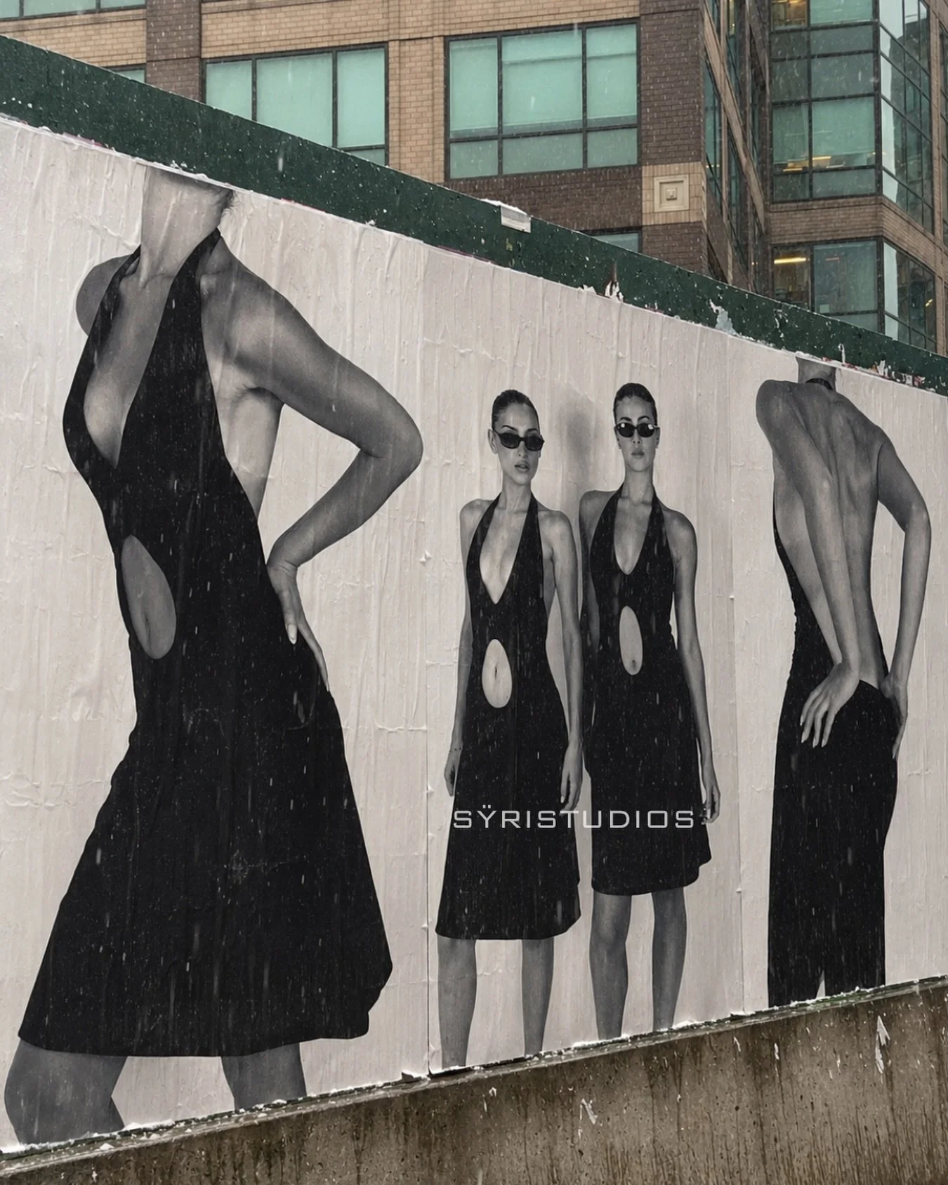 First on the walls. Next in your closet. 

Early access to SYRI&rsquo;s hottest dress - www.syristudios.com
Sign up now🖤