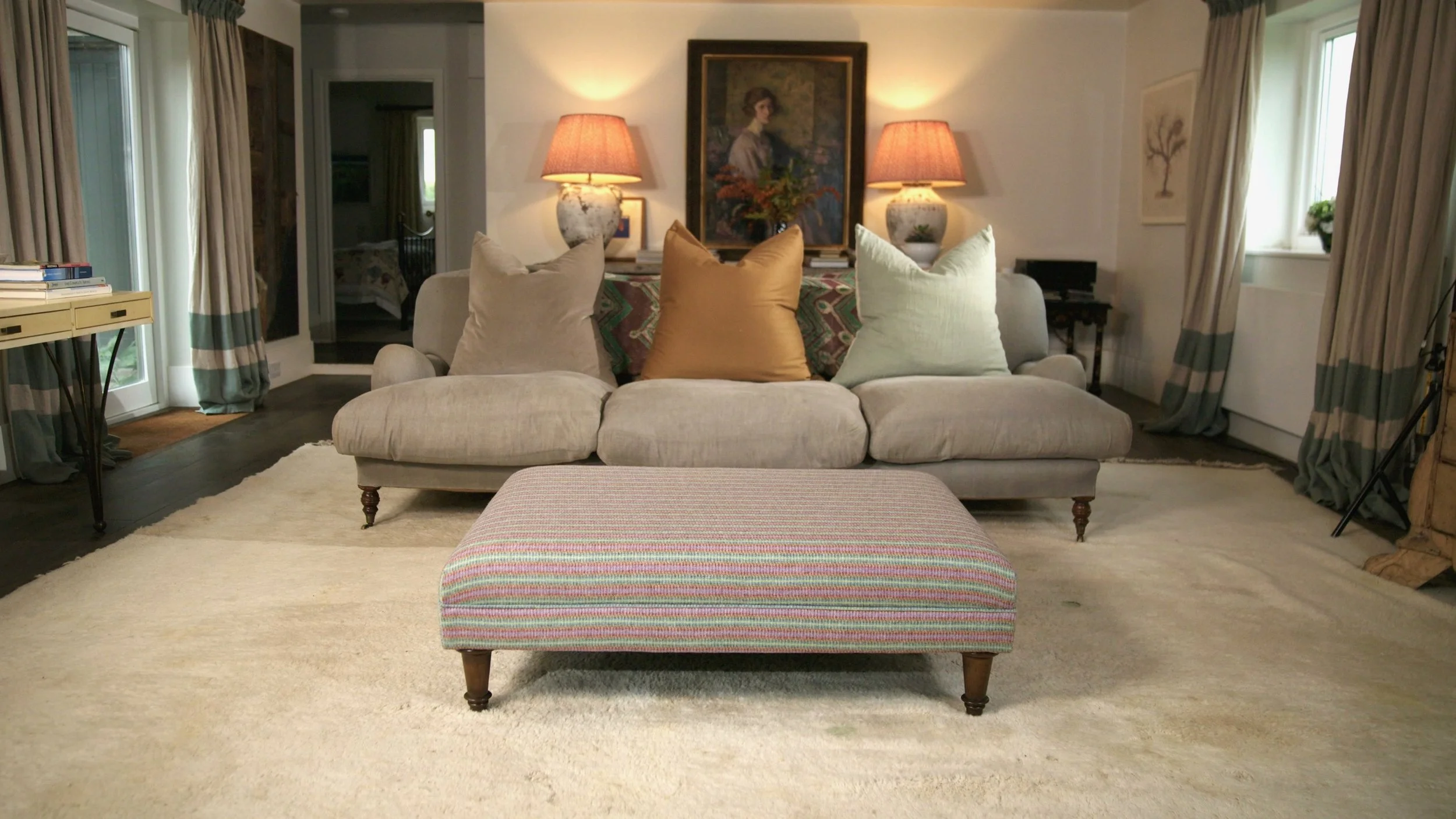 GradedSelects.00_20_01_00.Still036 (1).jpg