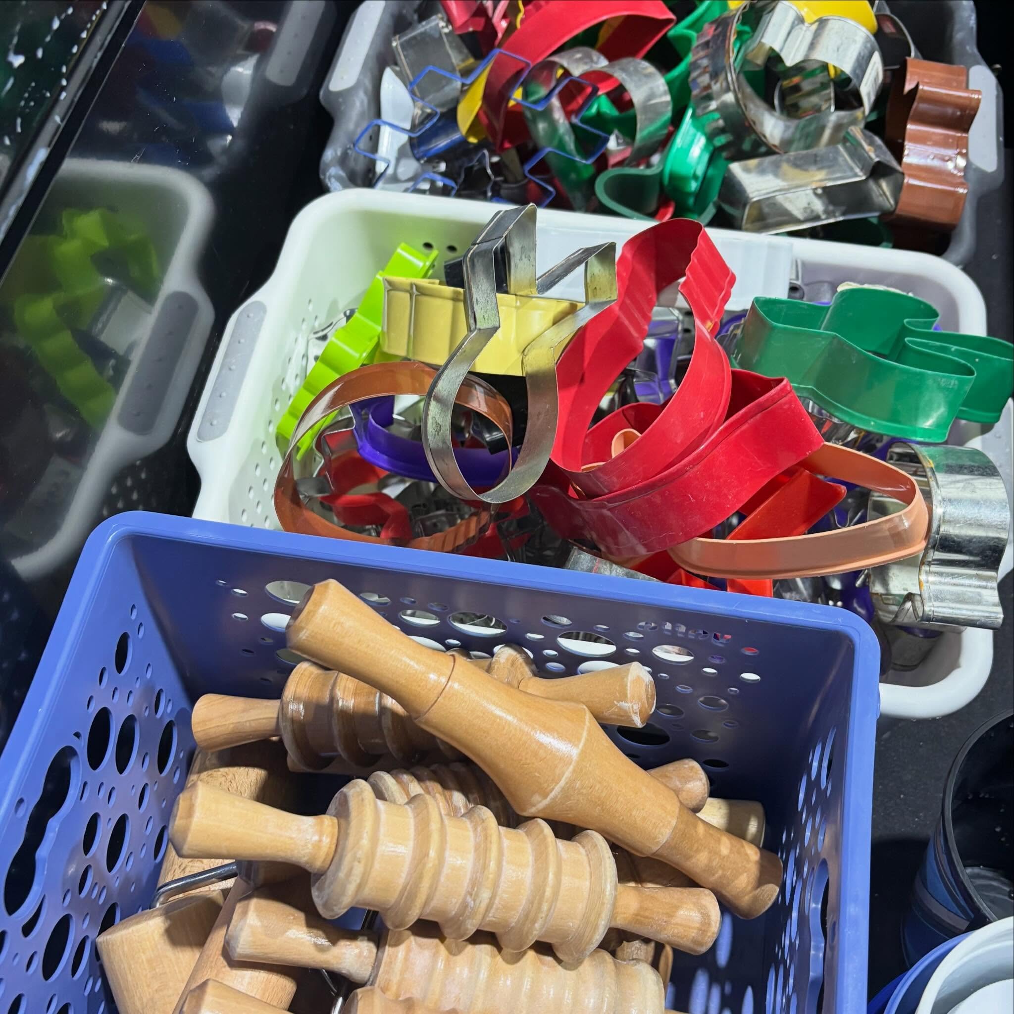 New (to us) tools just landed at MudCo and we&rsquo;re a little obsessed 😍

Stamps, cutters, textures, rollers&hellip; oh my!

There&rsquo;s something so satisfying about adding those finishing details that make a piece feel truly your own. Whether 