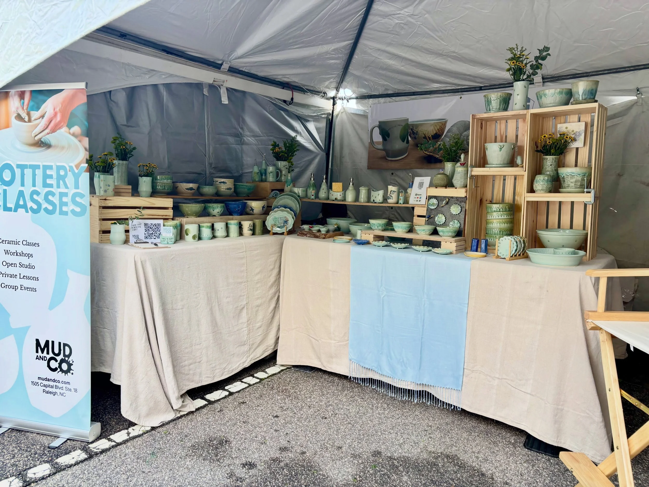 My booth at Lazy Daze is all set up! 💙💚 Come by and see me! I&rsquo;ve brought a big assortment of pots in soothing blues and greens - perfect for adding a little calm and beauty to your space. Hope to see you here! ✨
I&rsquo;m honored to be one of