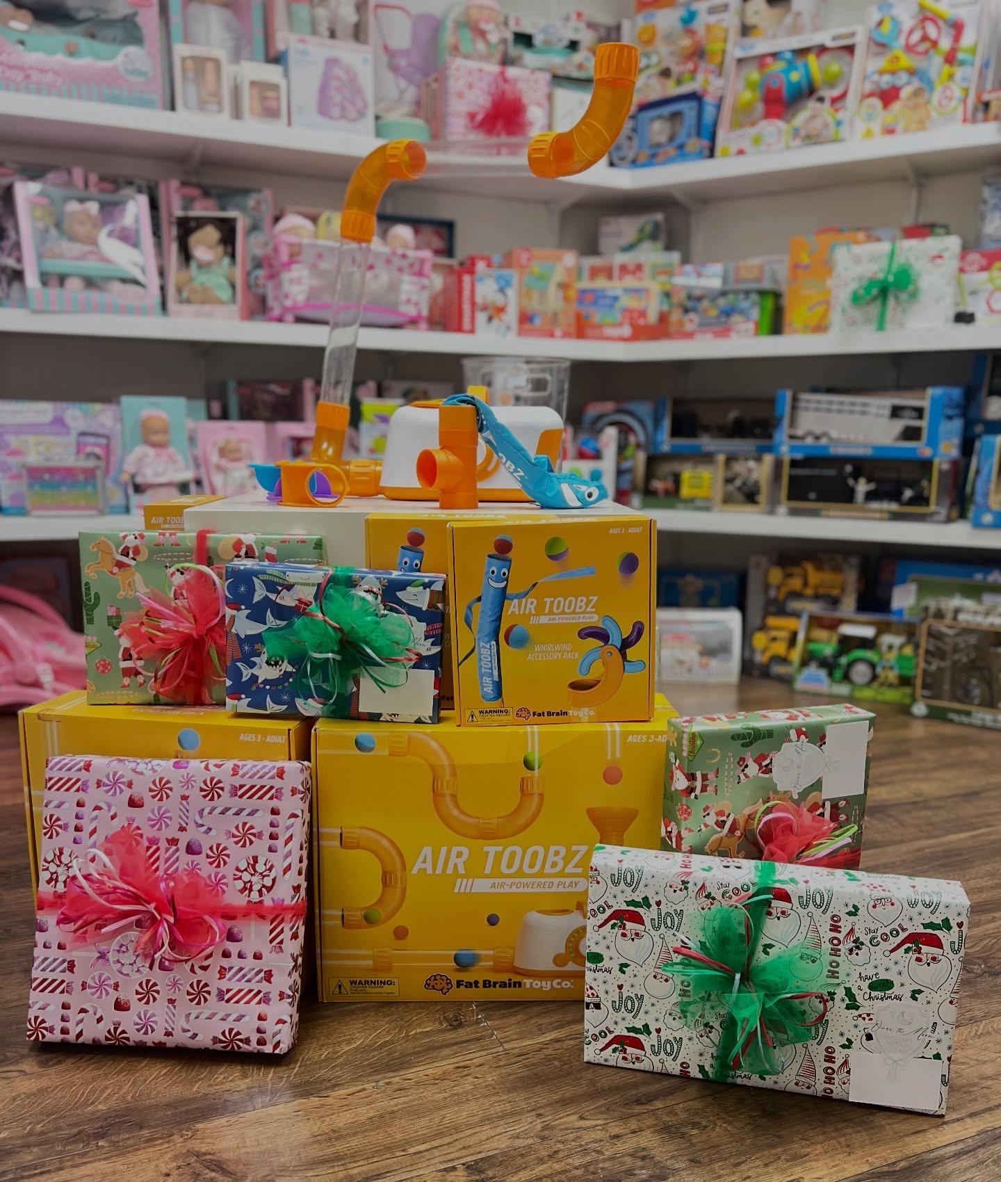 Visit our toy room for Christmas gifts , and let us wrap for you!! 🎅🏼🎄🎁 #santasworkshop #toys #childrensboutique