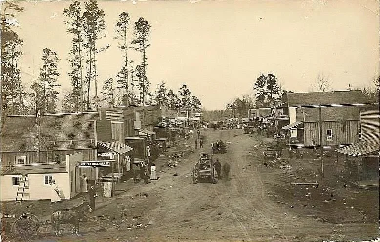 City of Broken Bow History (Wikipedia)