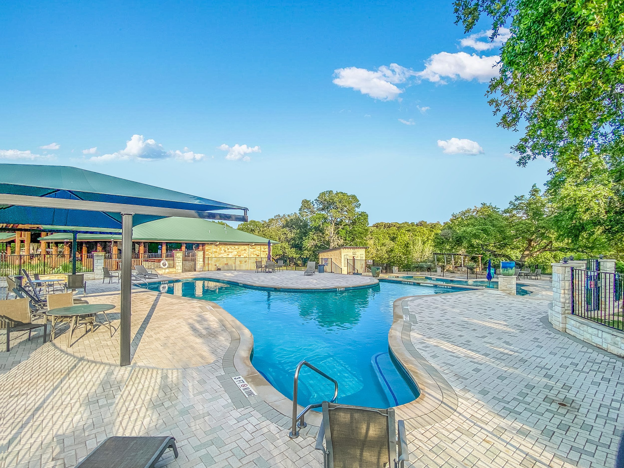 001_HOA Pool-(ZF-0957-98185-1-003).jpg