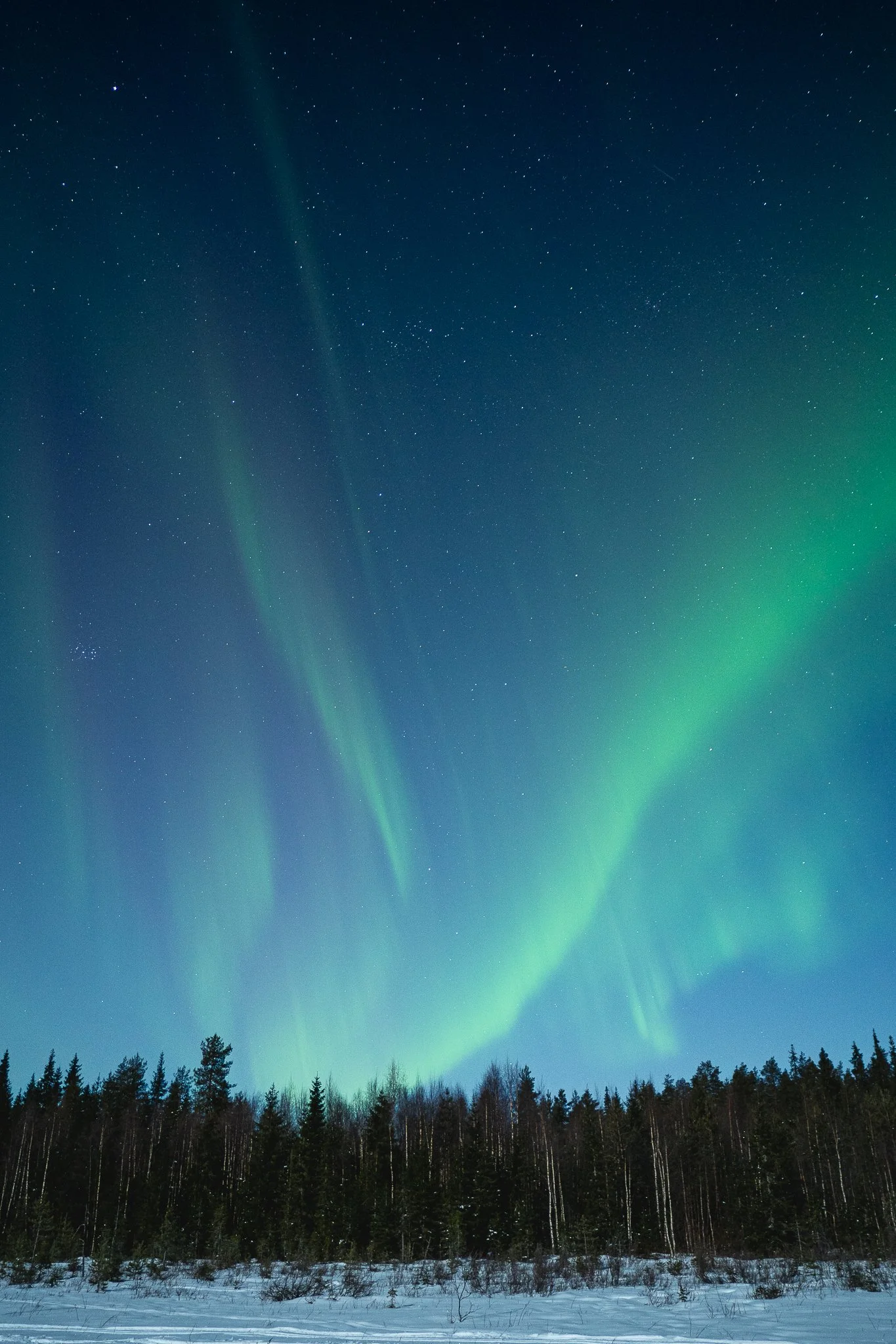 How to find clear skies when chasing the northern lights