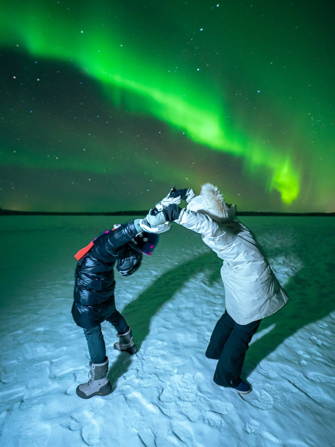 The thermometer in the car reached a breezy -39 degrees for the chilliest Rather Chilly tour in January this year! Lady Aurora put on quite a nice show for us, worth the frozen toes 🥶

Who needs a beach holiday when you can come freeze your nuts off