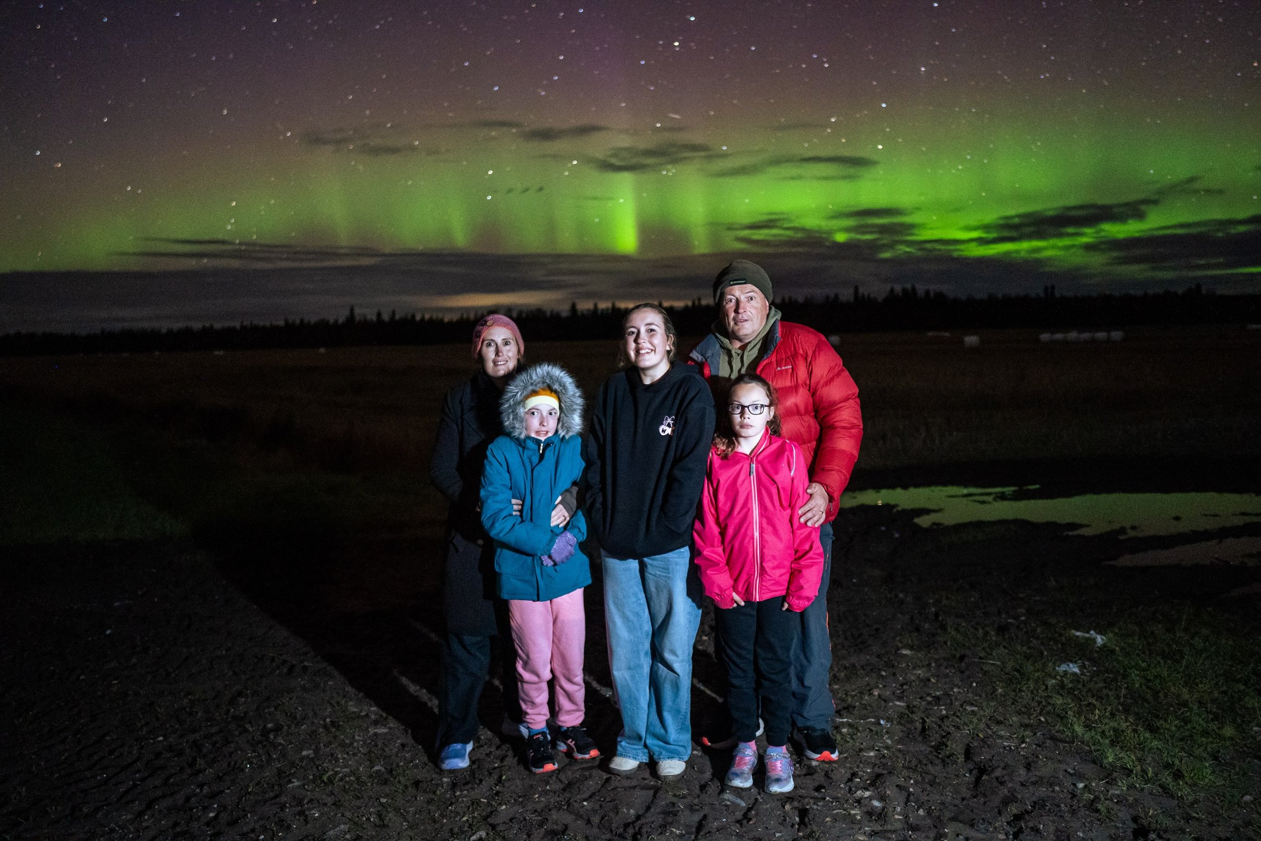 These legends flew 30 hours all the way from New Zealand up here to Finnish Lapland to come and see the northern lights!

After a while of chasing clear sky, taking questionable backroads and trying to find a nice open area, Lady Aurora decided to pu