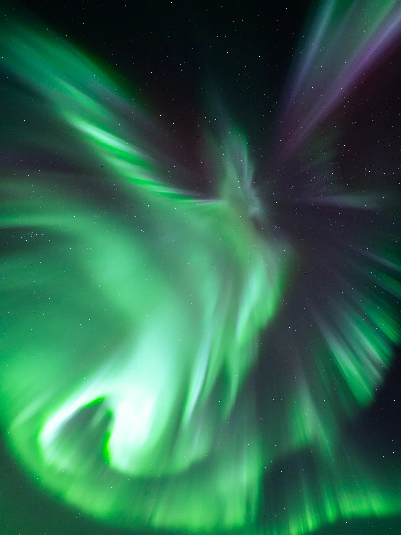 Massive northern lights tonight in Finnish Lapland?

The solar wind data looks amazing at the moment and North America is getting quite a spectacular show! If conditions persist into our night time, hopefully we&rsquo;ll get some of that action!