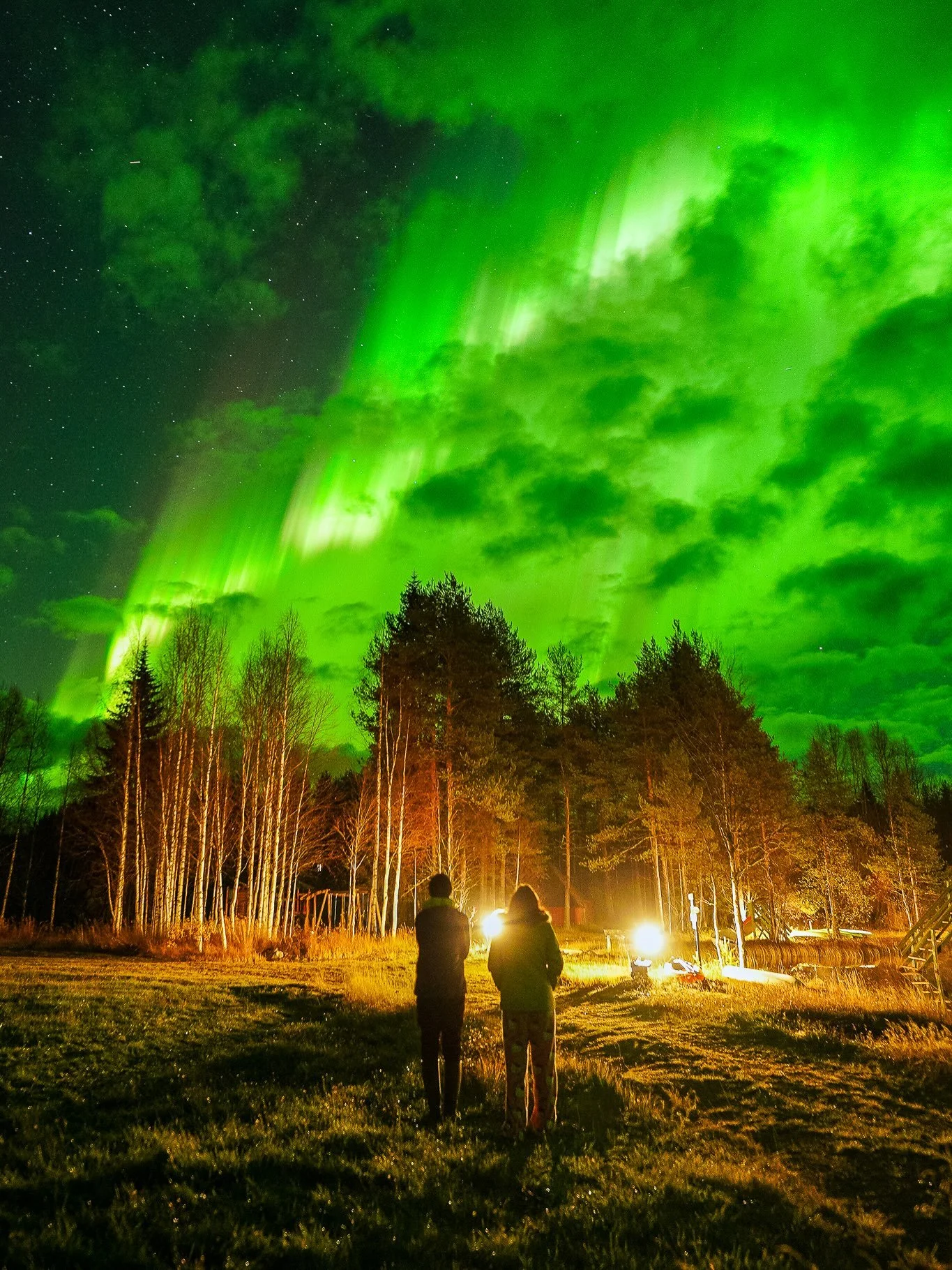 UNREAL! What an unreal night of northern lights we&rsquo;ve just had up here in Finnish Lapland! Many thanks to the coronal hole on the sun for sending this madness our way.

These next new days should be exciting! Send a message if you&rsquo;d like 