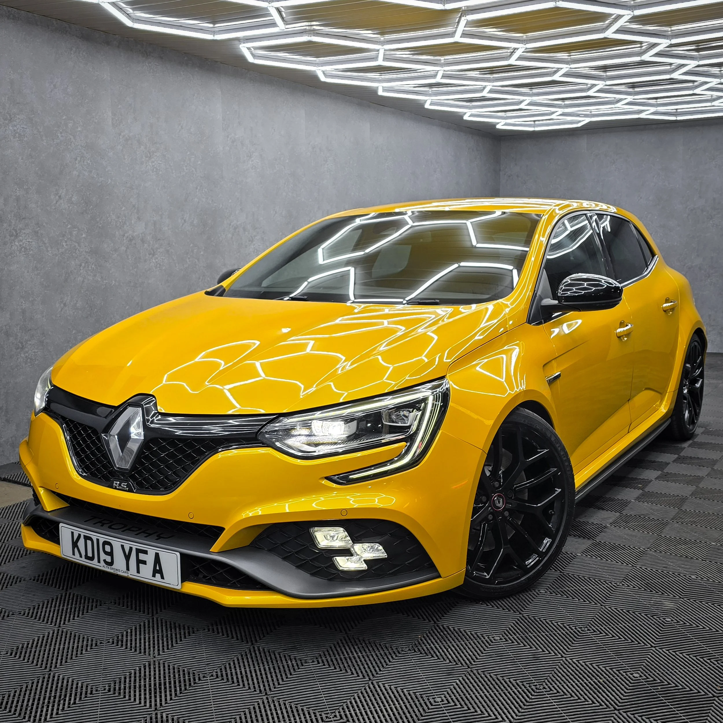 Renault Megane RS300 Trophy - £21,750