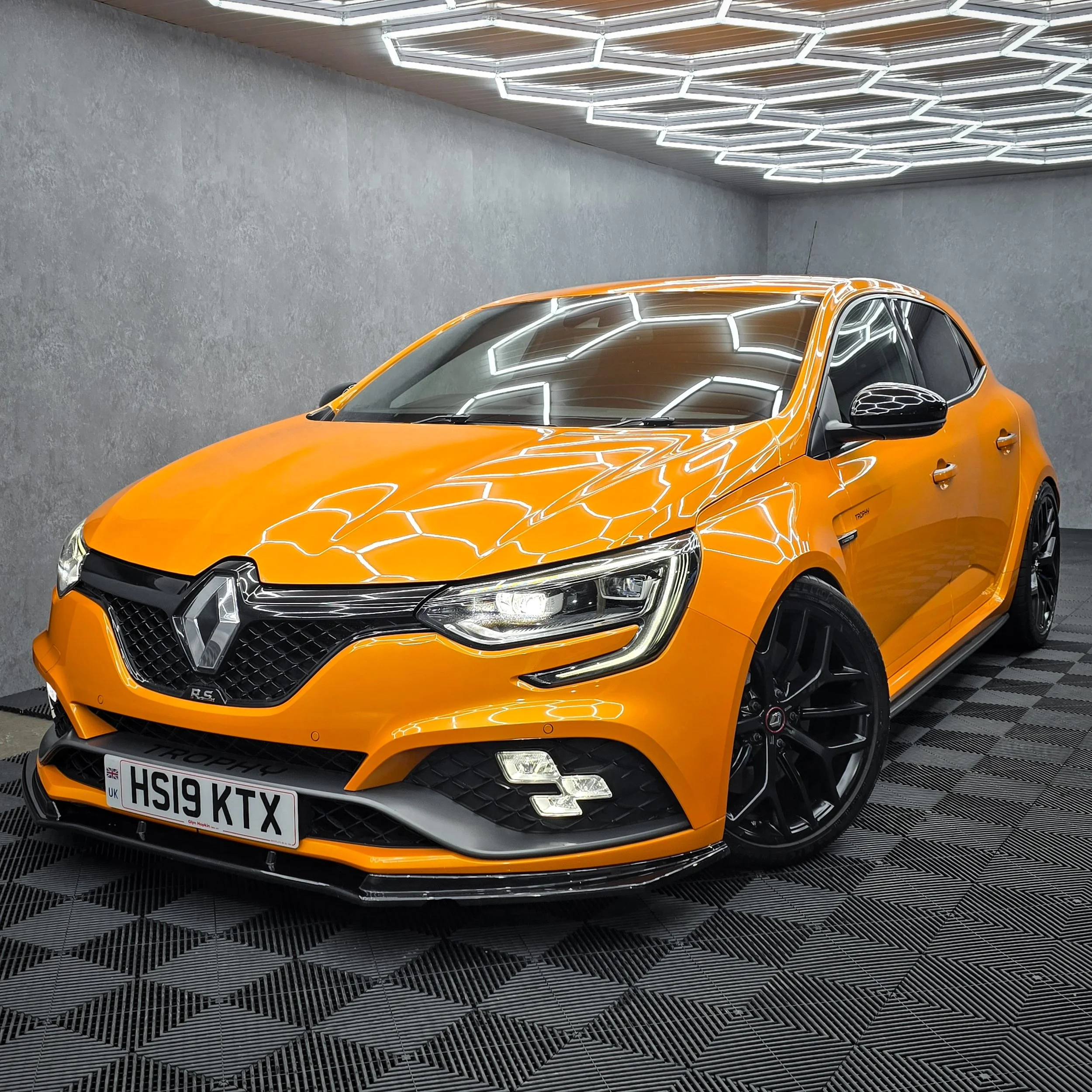 Renault Megane RS300 Trophy EDC - £22,950