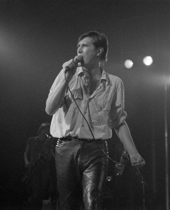BRYAN FERRY 1977 - 13" x 19" Photograph