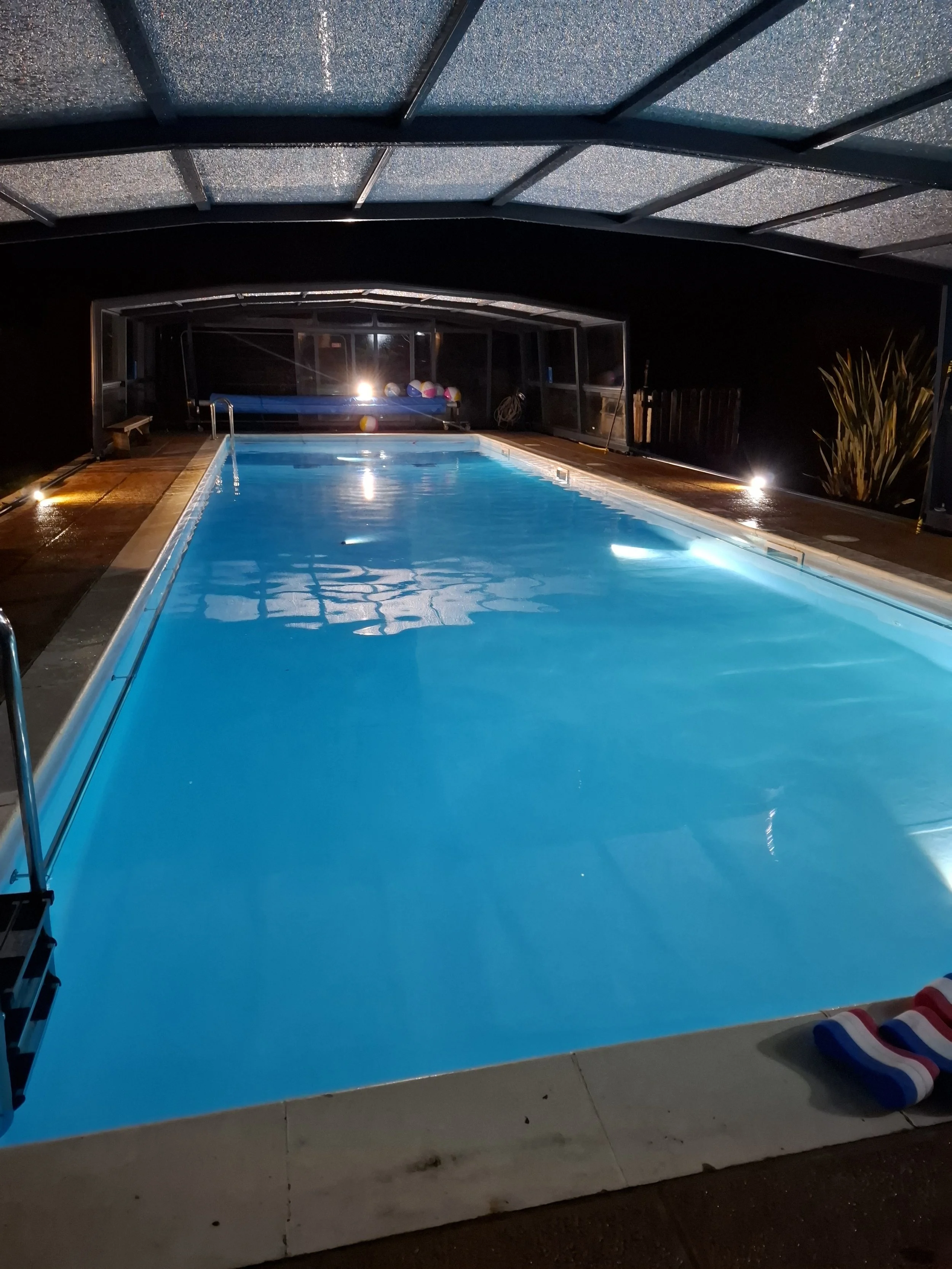 Cold water winter swimming pool for Adults
