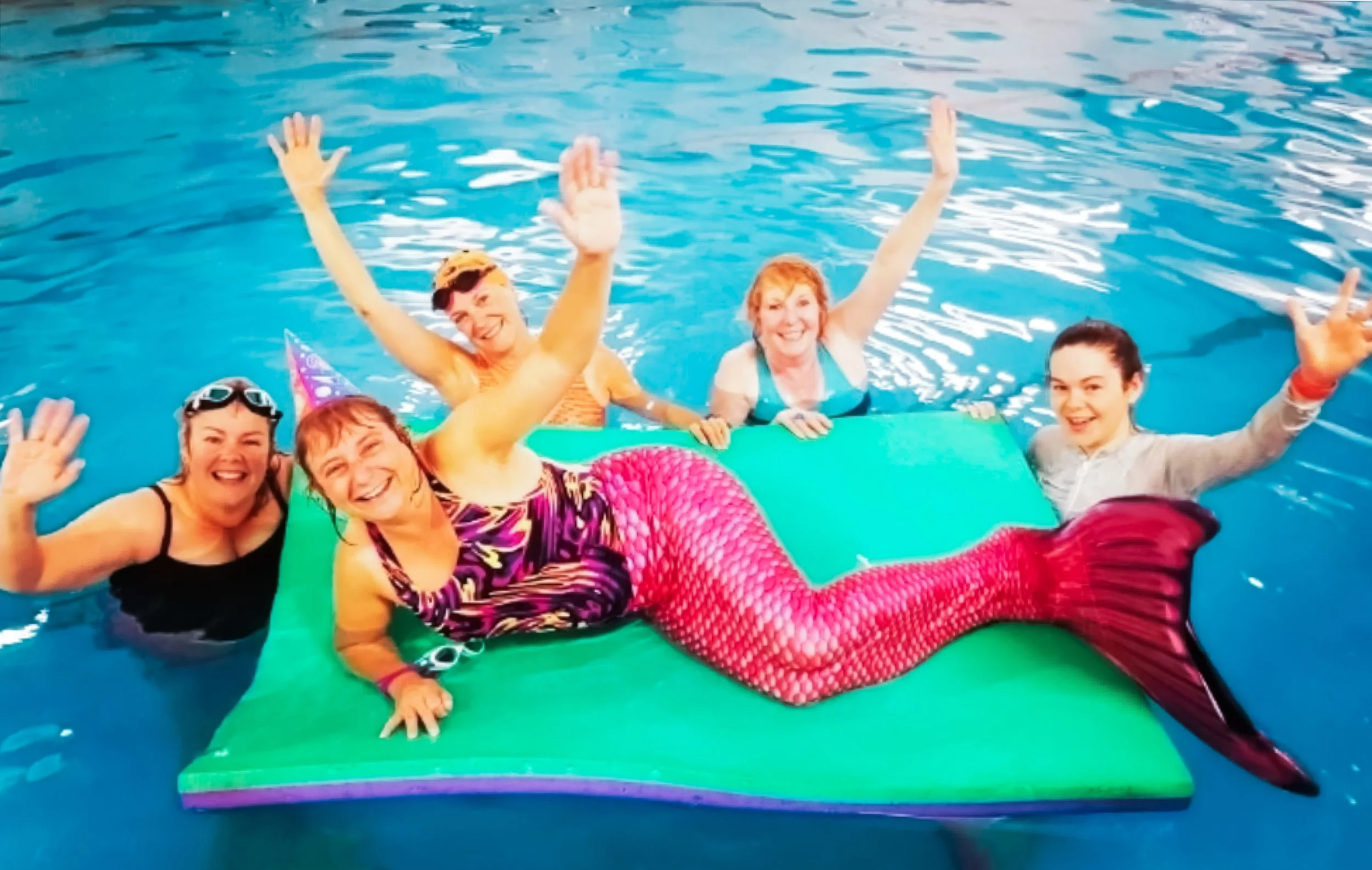 Adult mermaid hen party experience in Dorset with group swimming session