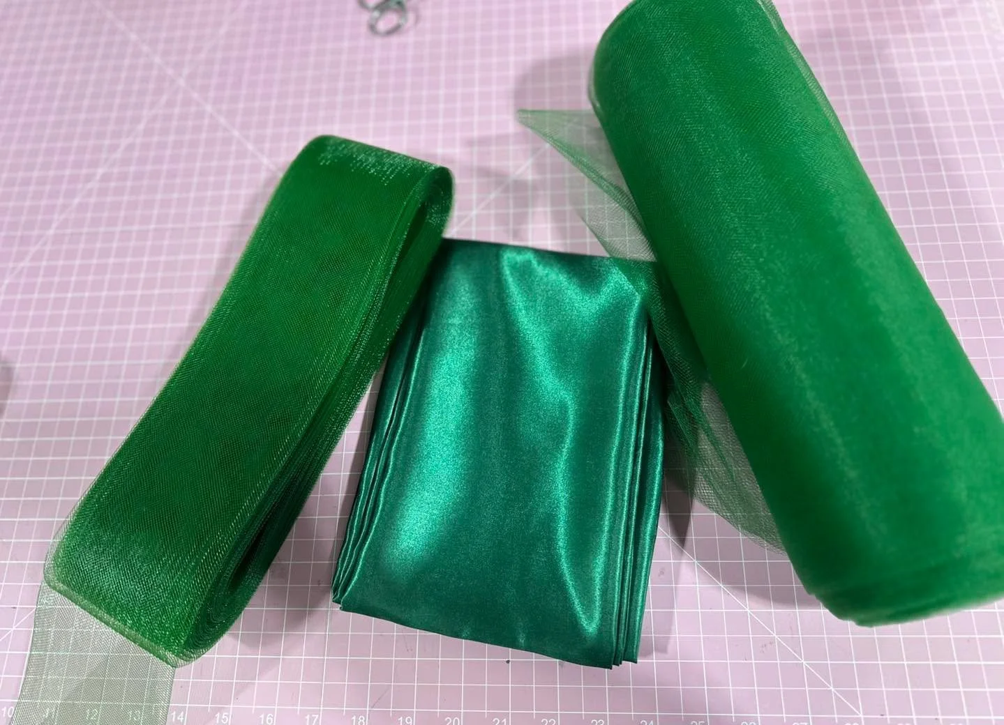 Brennyn is the freshman attendant for homecoming this year. The freshman class color is green so she needs a green dress. Well, nothing that Amazon had would get here in time for homecoming so I will be making her homecoming dress. For those of you w