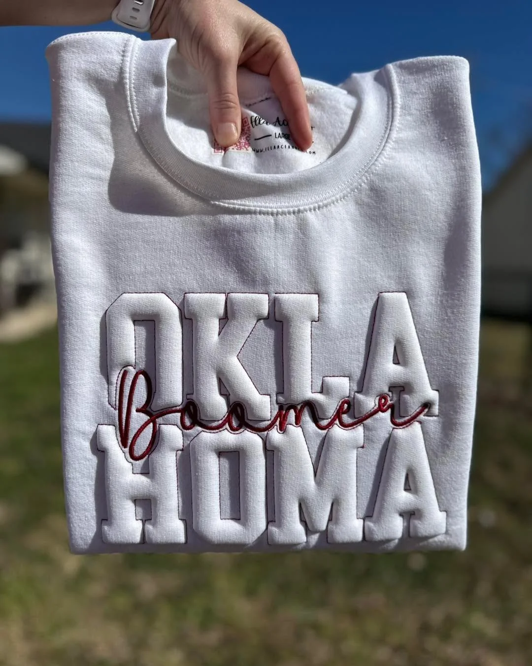 I don&rsquo;t think I will ever get tired of the way these embossed puff sweatshirts turn out!