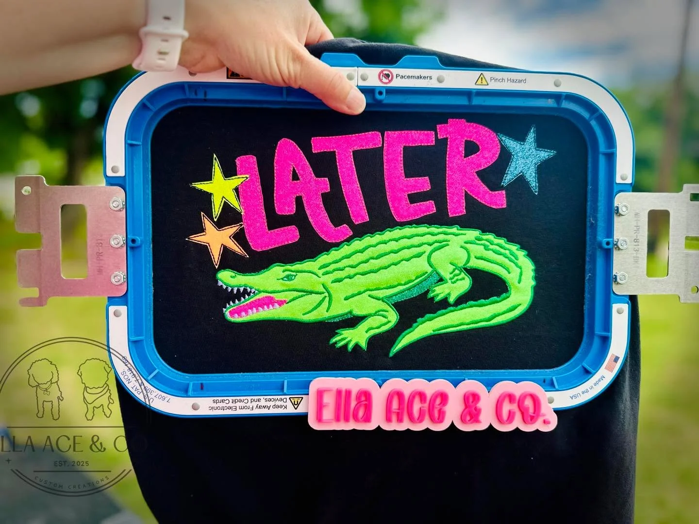 ✨🐊 LATER GATOR 🐊✨

This neon embroidered tank is giving all the summer vibes 💖☀️
Bright colors, retro stars, and the cutest gator design make this the perfect top for:
🌴 Vacations
🎶 Concerts
☀️ Lake days
🛍️ Boutique style outfits
💅 Hot girl su