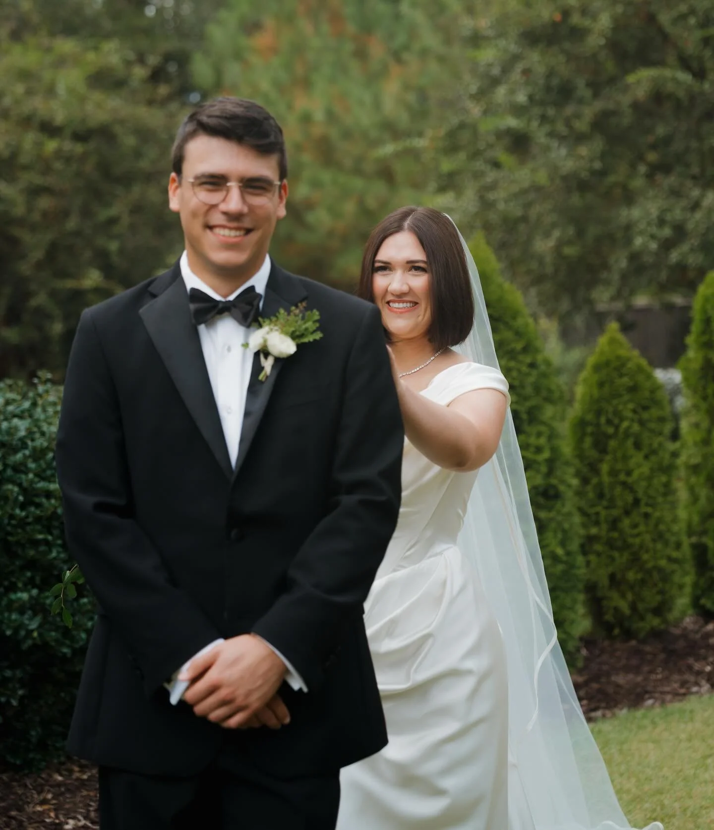 I believe the best photos happen when you let go. 
When you stop worrying about the tiny details that can&rsquo;t be changed
and allow yourself to feel the day as it unfolds. 
When you choose presence over perfection,
and trust over control. 
Just li