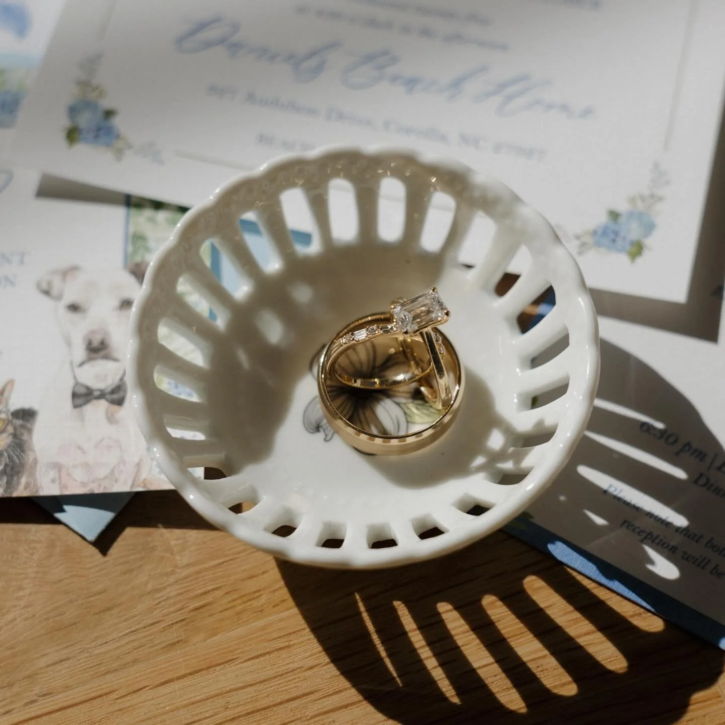 Wedding details are one of my favorite parts of the day. Every color, texture, and little piece is chosen with intention and tells a part of your love story. It&rsquo;s such a beautiful way to make your day feel like you. 🤍

&bull;

&bull; SS for @t