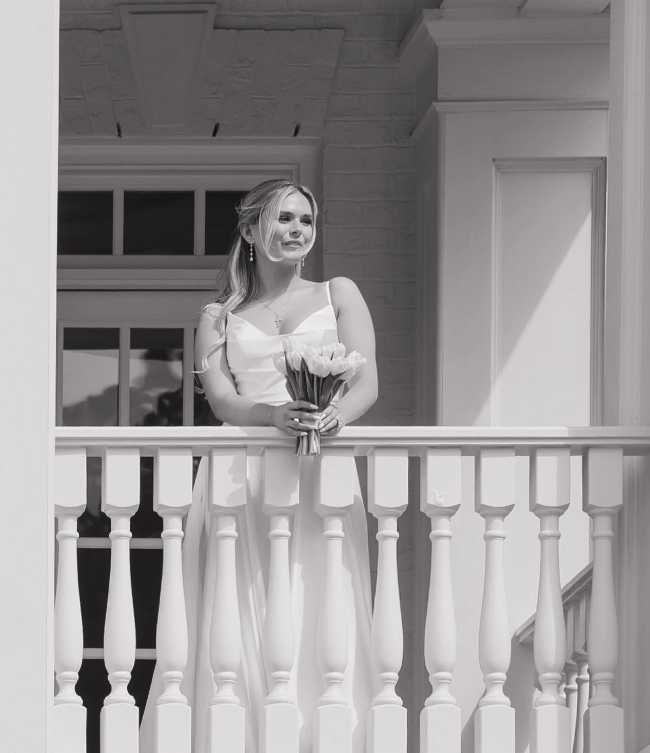Straight out of a day dream✨

&bull;

&bull;

&bull; SS for @mrs.bri.hines 🫶🏽

&bull;

&bull;

&bull;

&bull;

#donovanmanor #ncweddingphotographer #cltweddingphotographer #scweddingphotographer