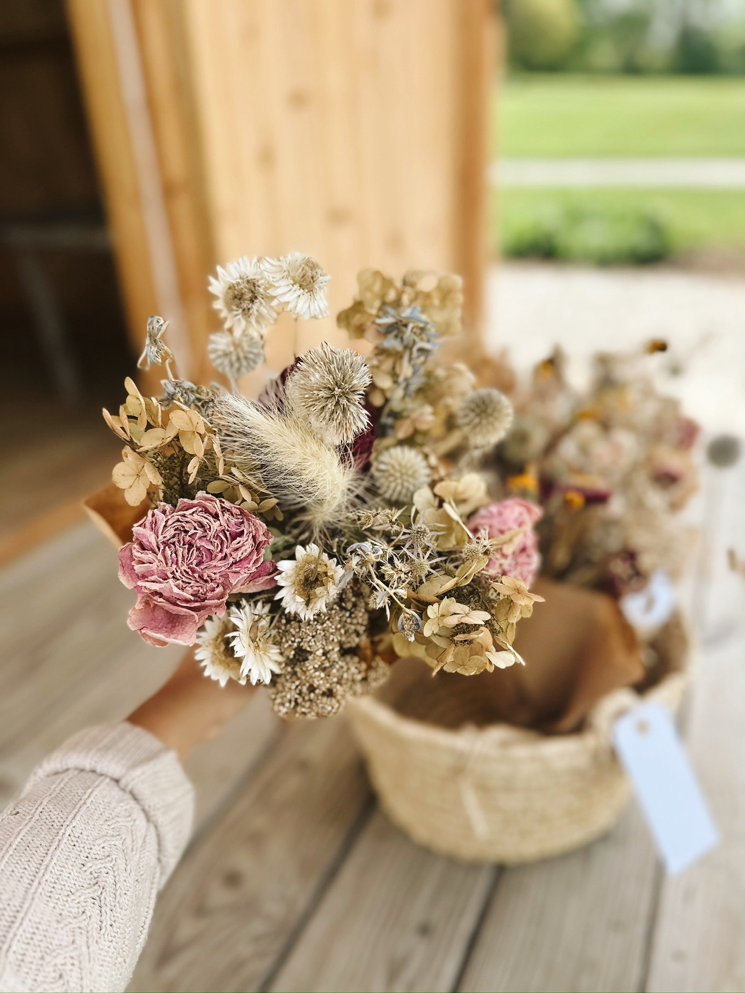 Deluxe Dried Floral Bouquet