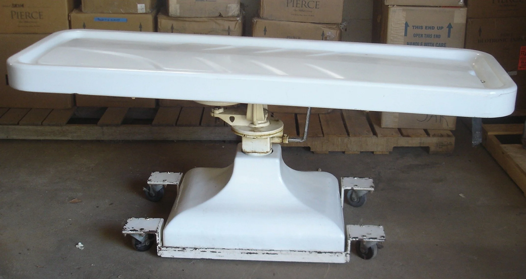 Champion Table & Base