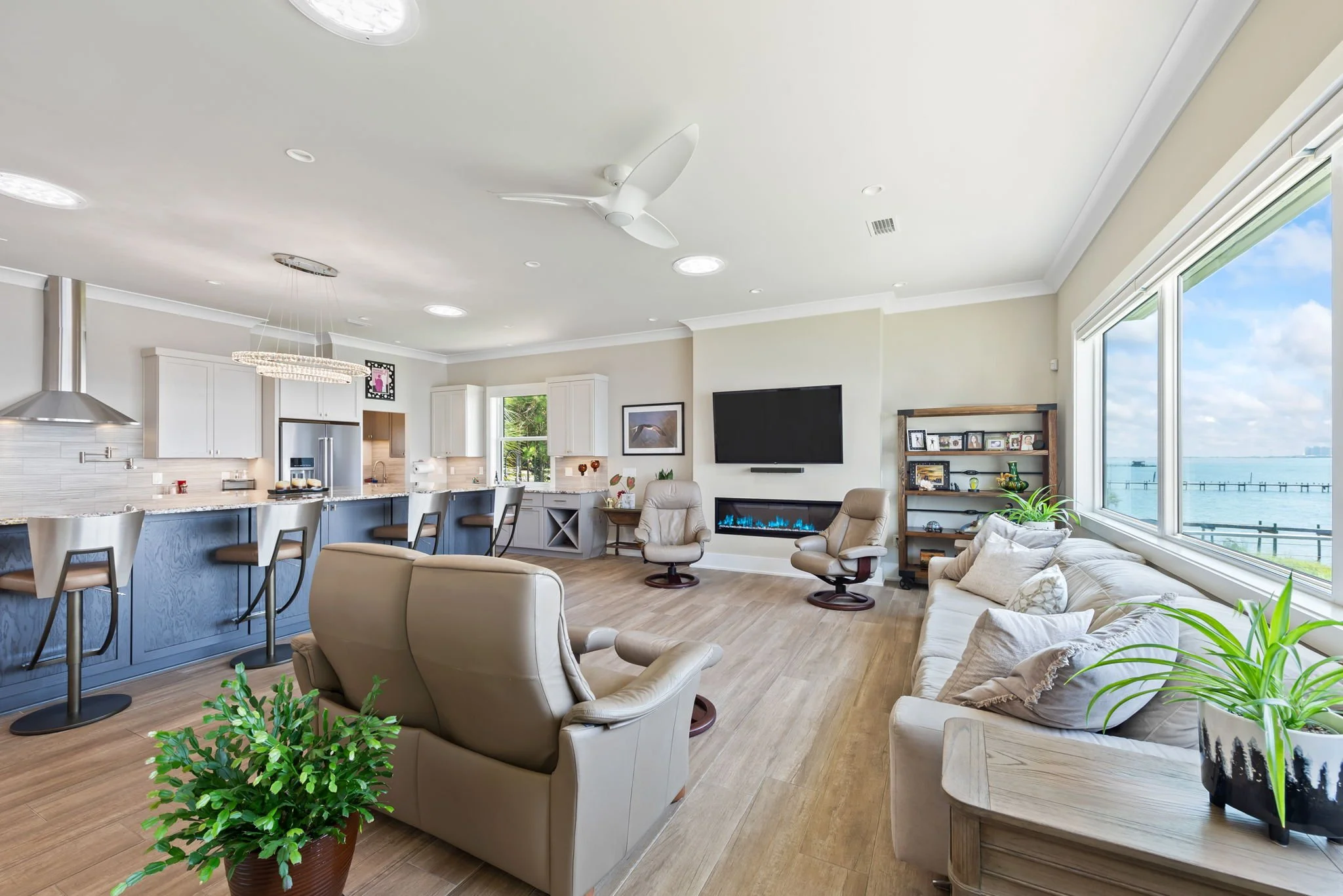 7693 North Shores Drive-18.jpg