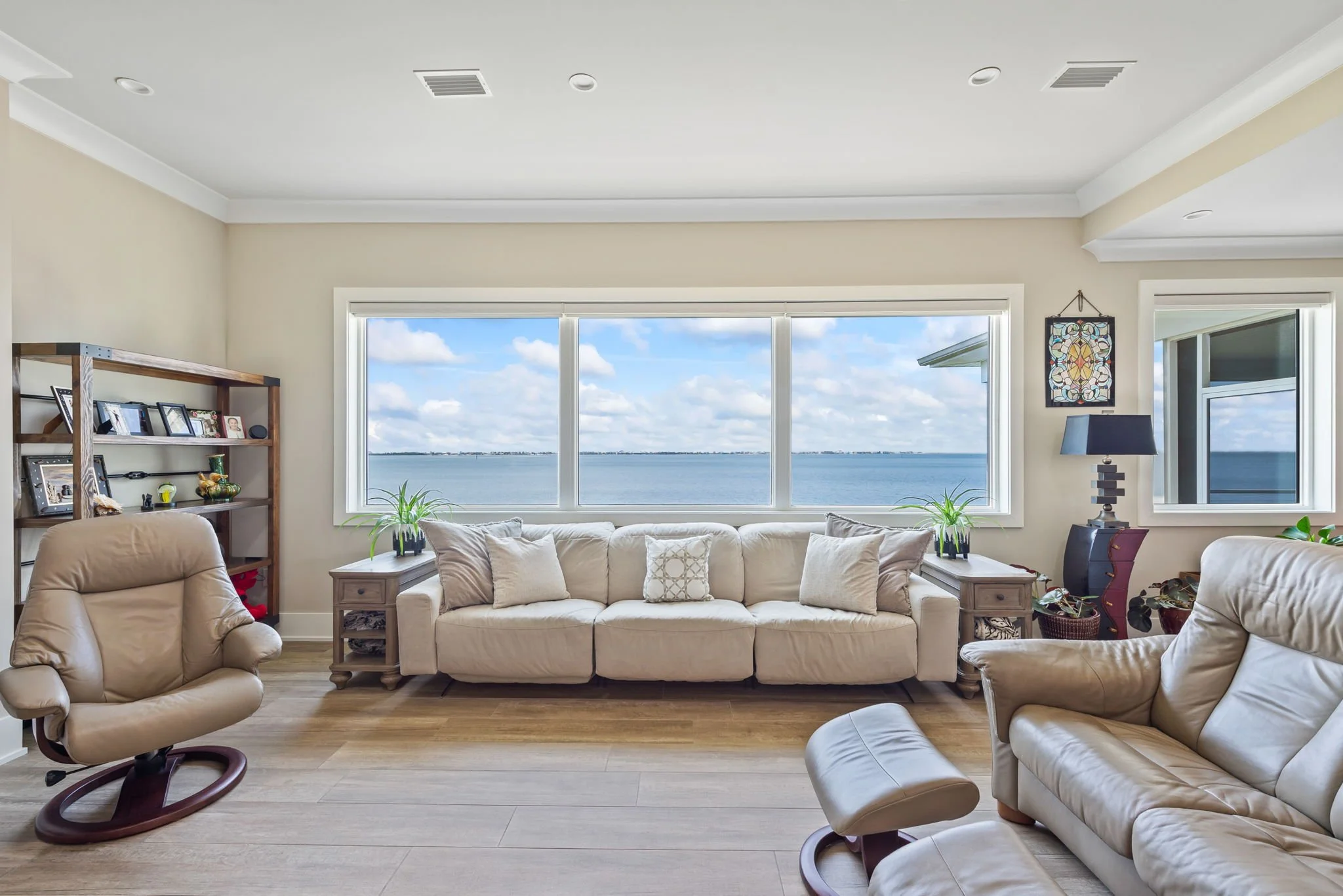 7693 North Shores Drive-10.jpg