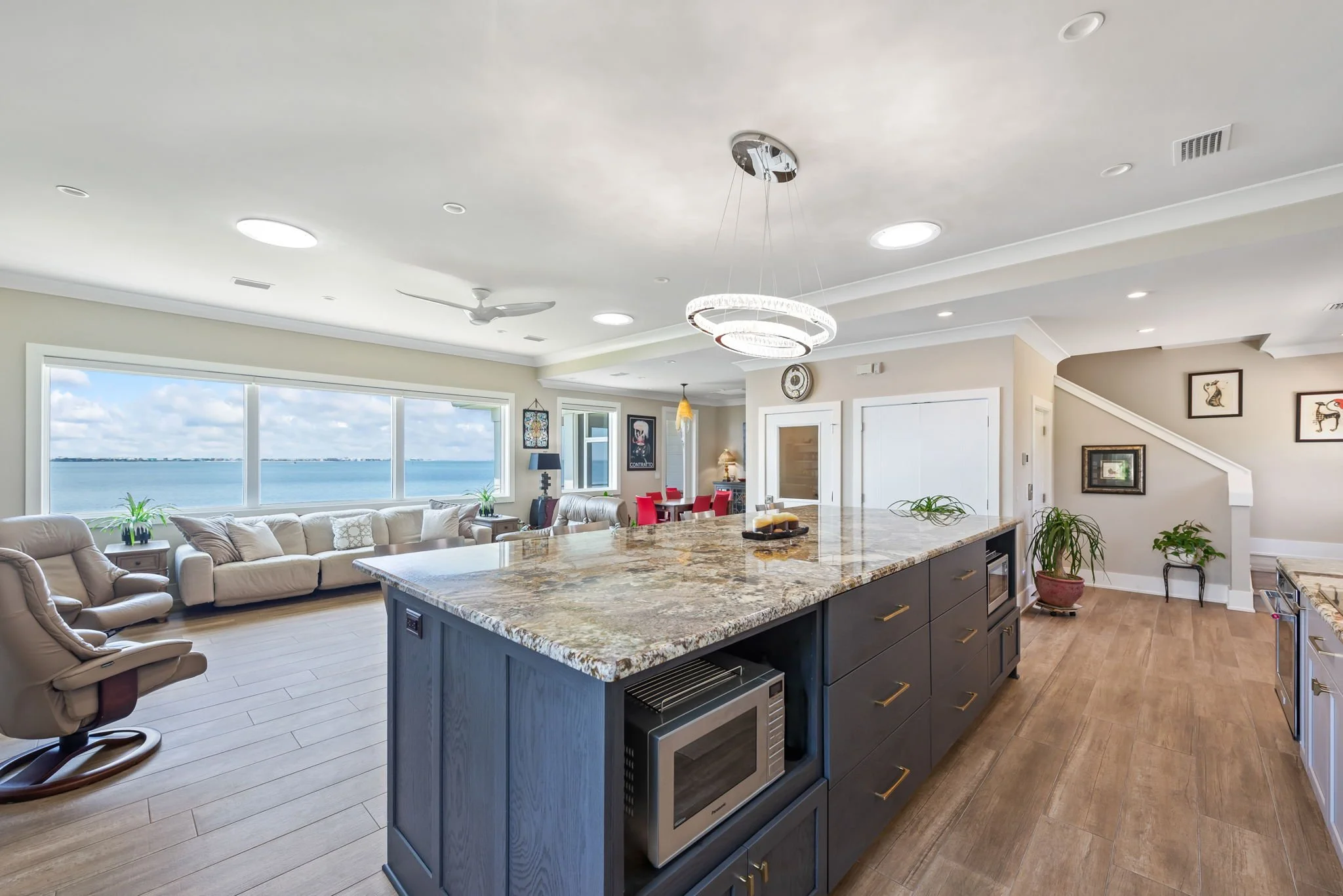 7693 North Shores Drive-3.jpg