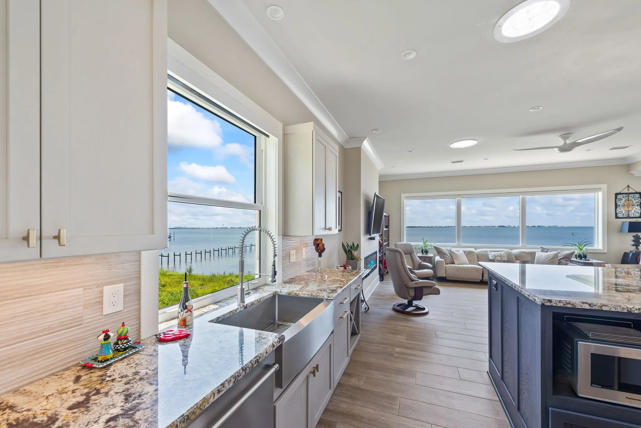 7693 North Shores Drive-4.jpg