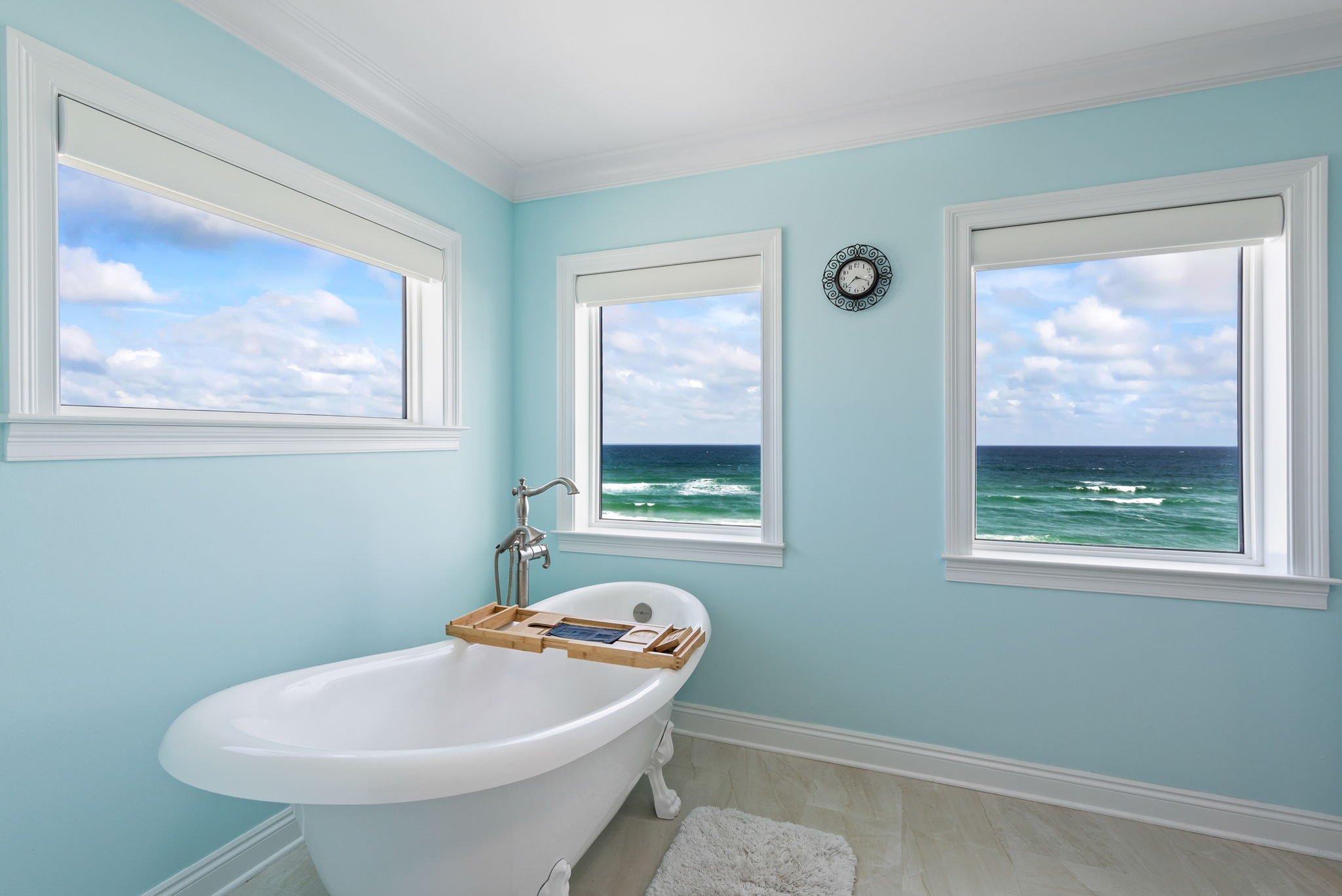 7363 Gulf Boulevard bath.jpg